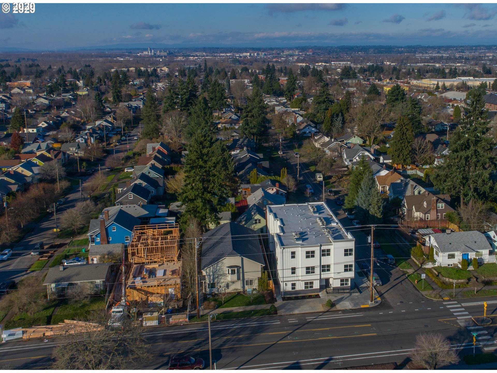 Photo #2: 20012011 Listing: Photo #2