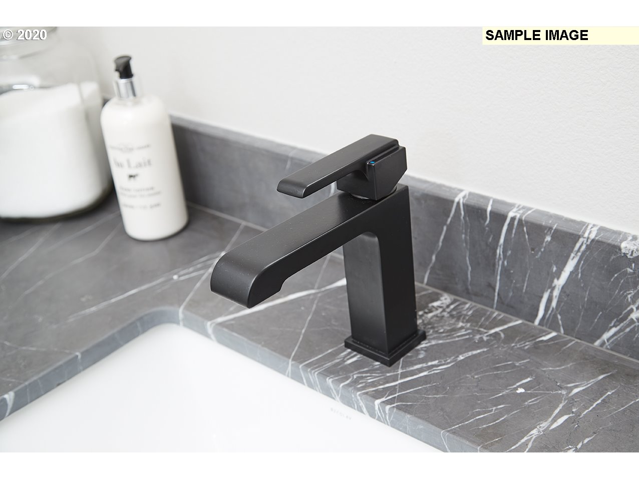 Photo #21: 20012011 Listing: Photo #21