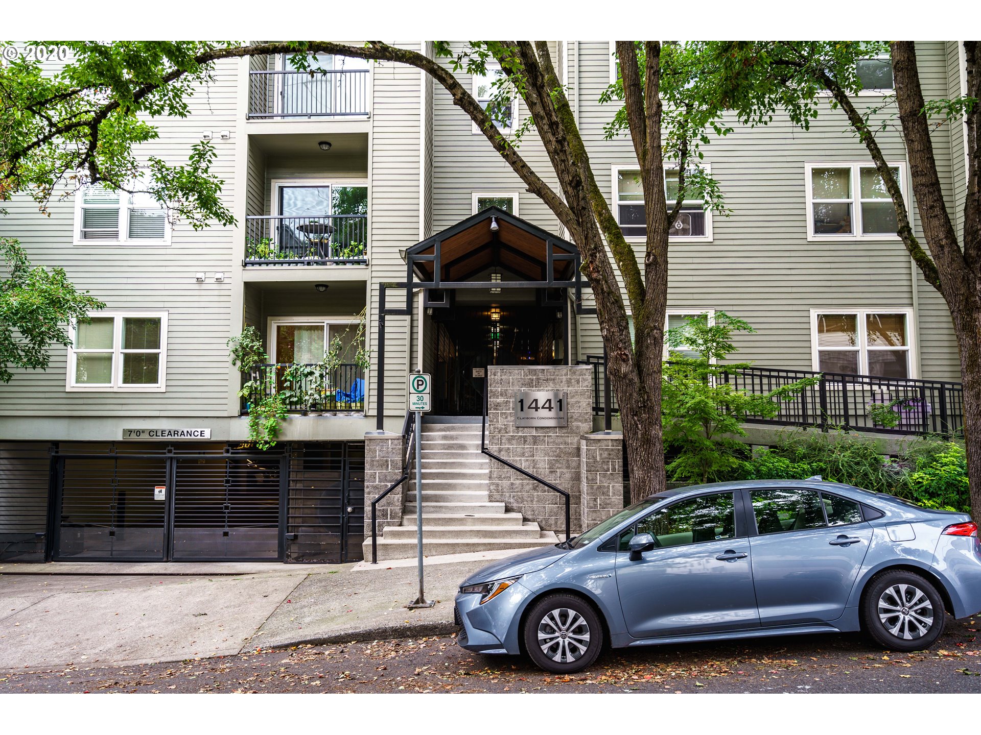Photo #2: 20012014 Listing 
