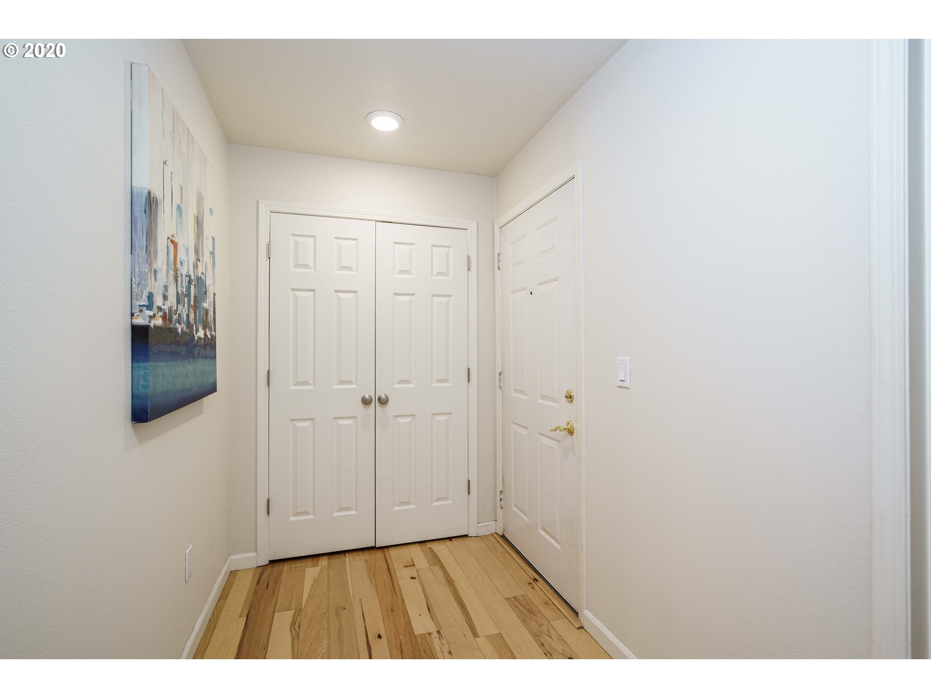 Photo #3: 20012014 Listing 