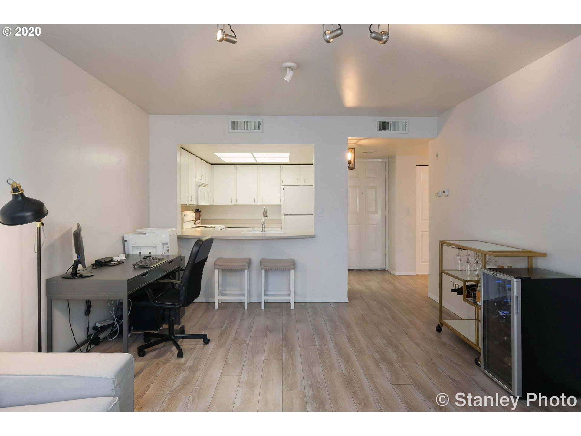Photo #6: 20017896 Listing 