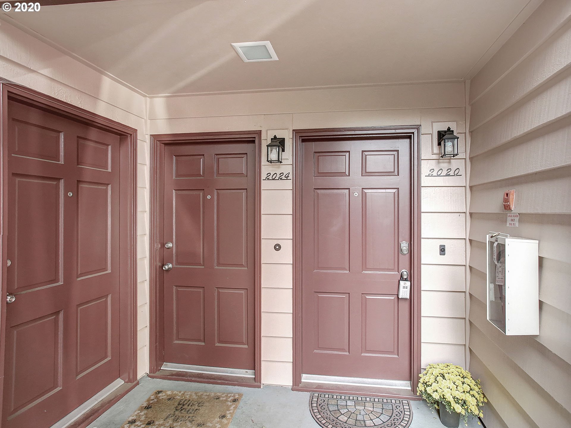 Photo #2: 20018760 Listing 