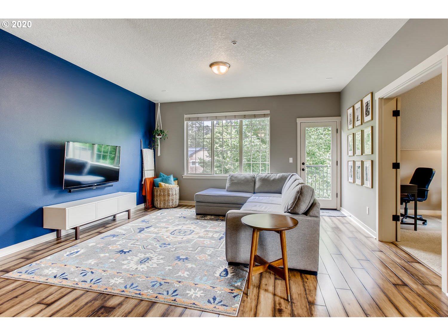 Photo #6: 20020320 Listing 