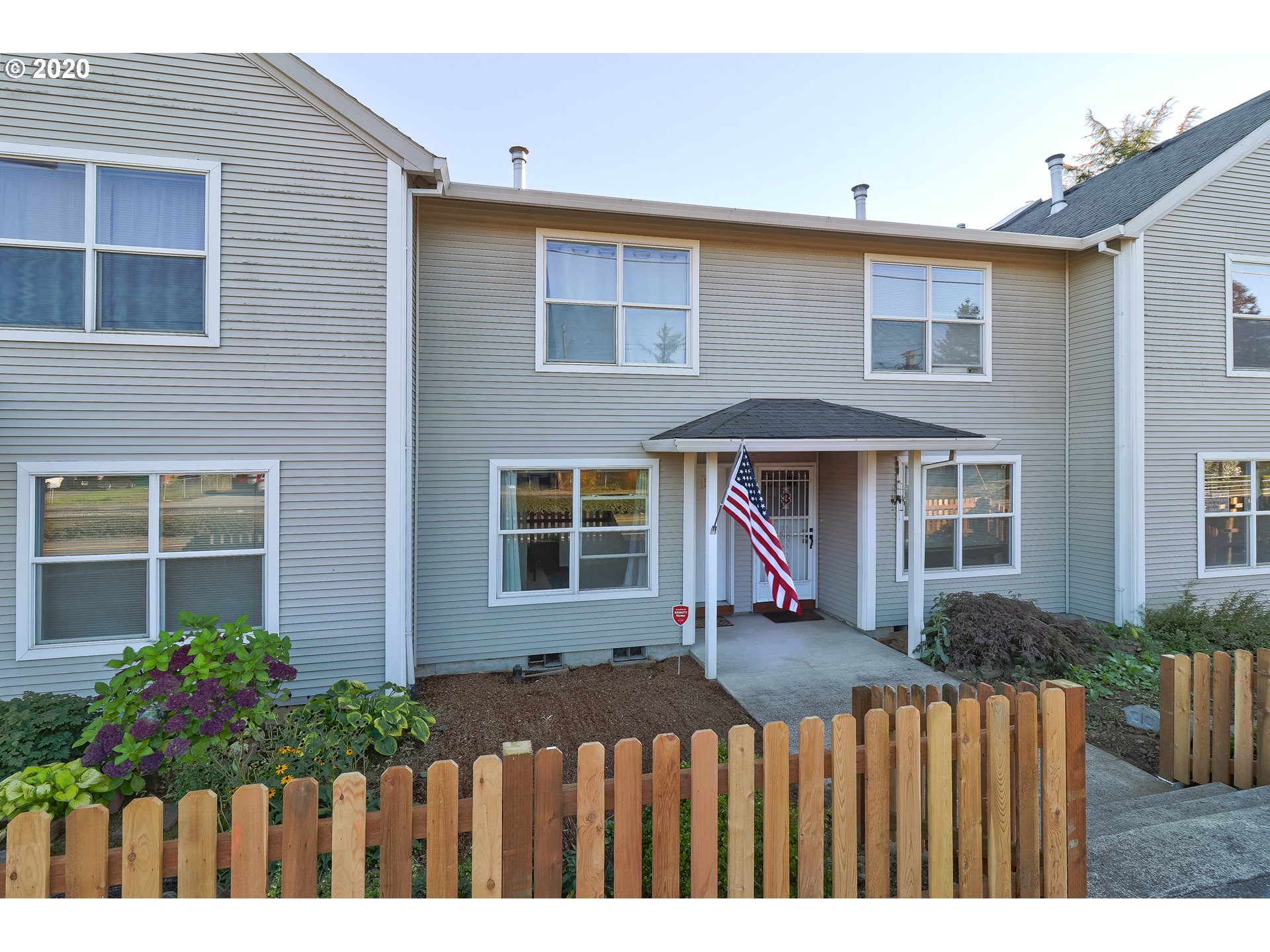Photo #3: 20021339 Listing 