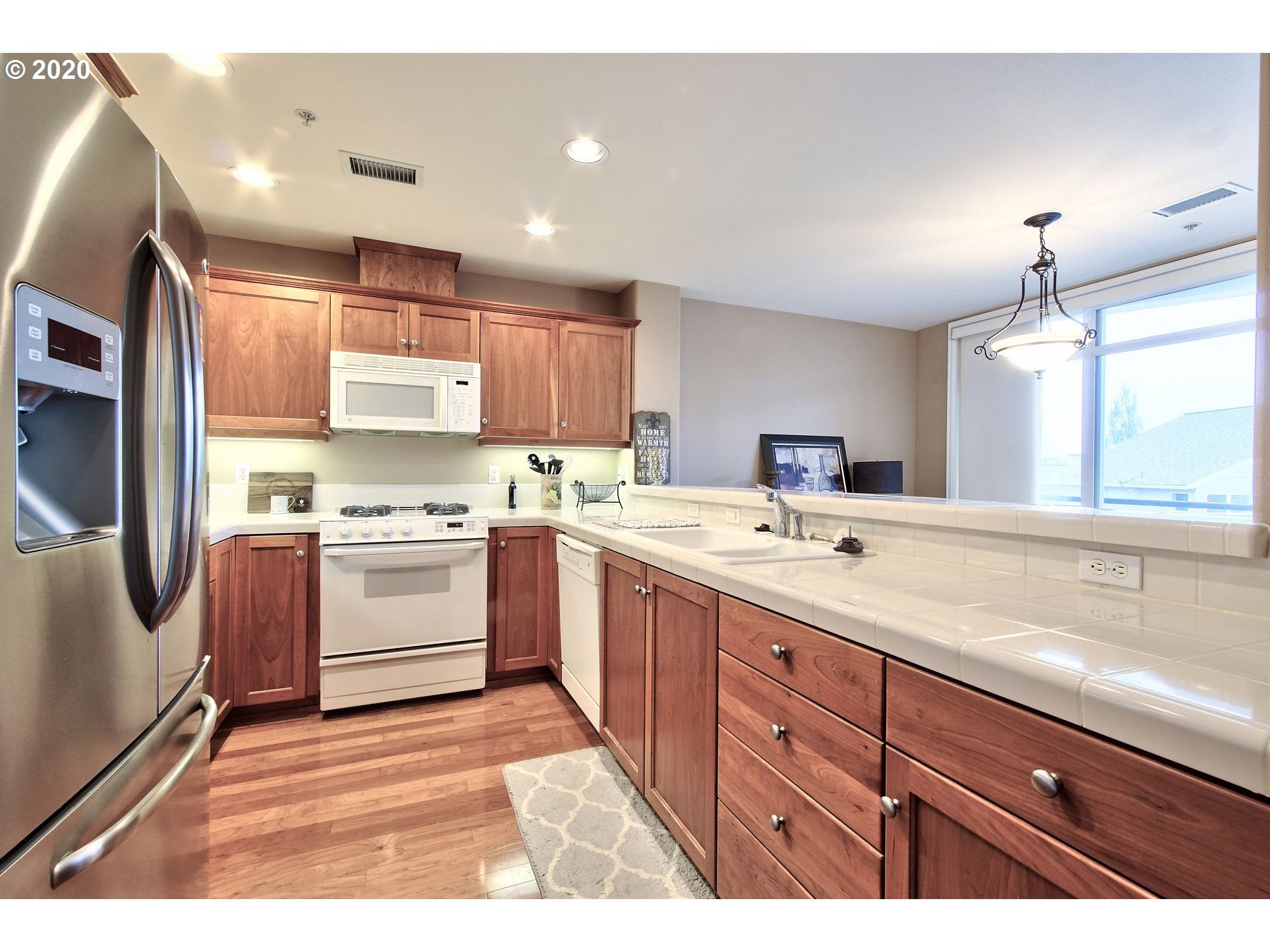 Photo #5: 20022692 Listing 