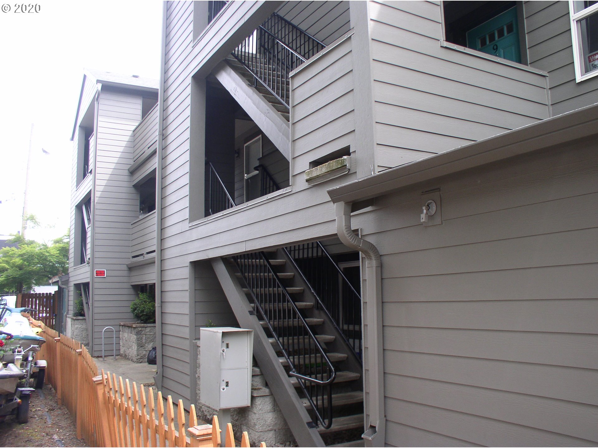 Photo #2: 20024340 Listing 