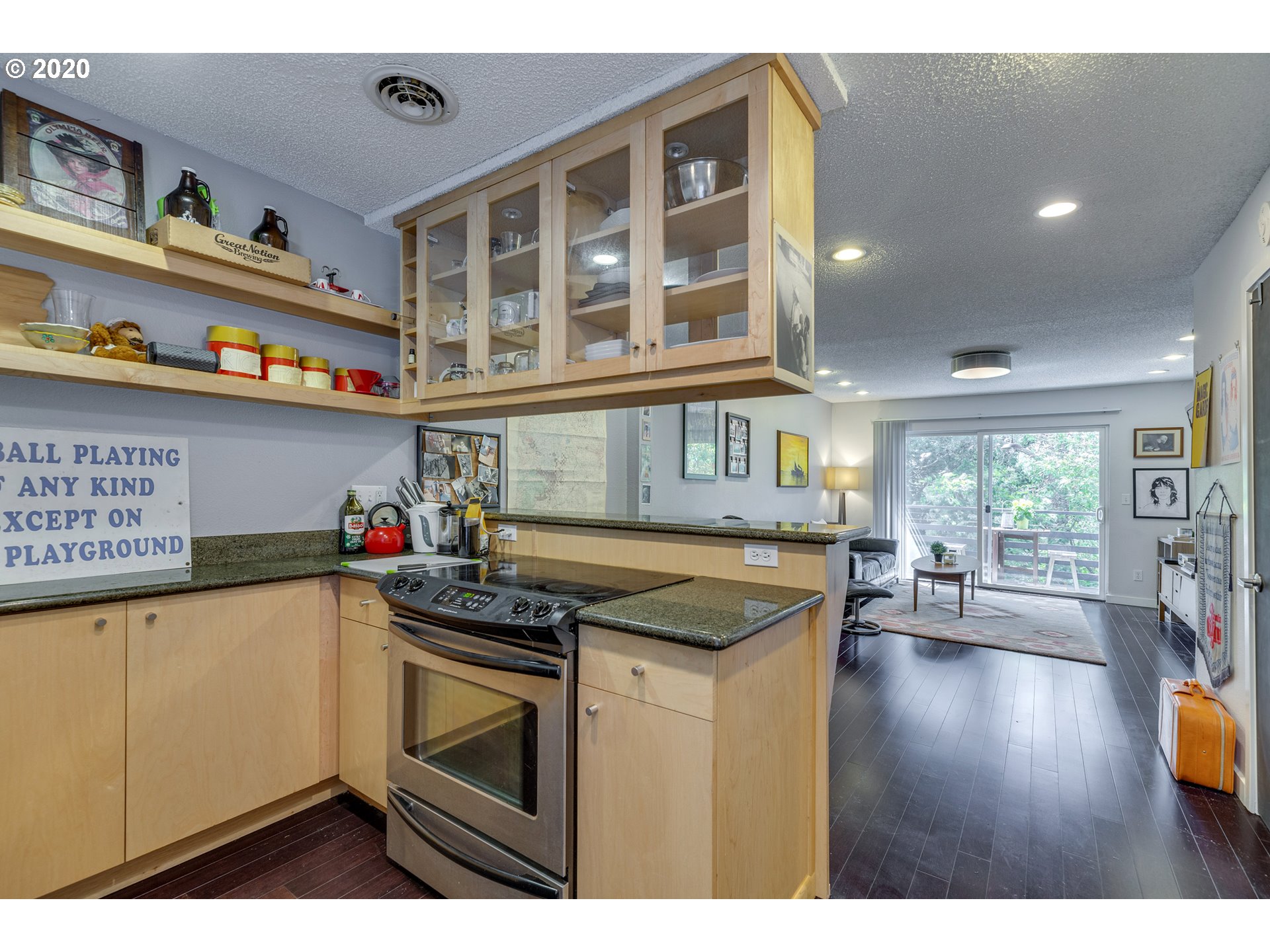 Photo #3: 20029194 Listing 