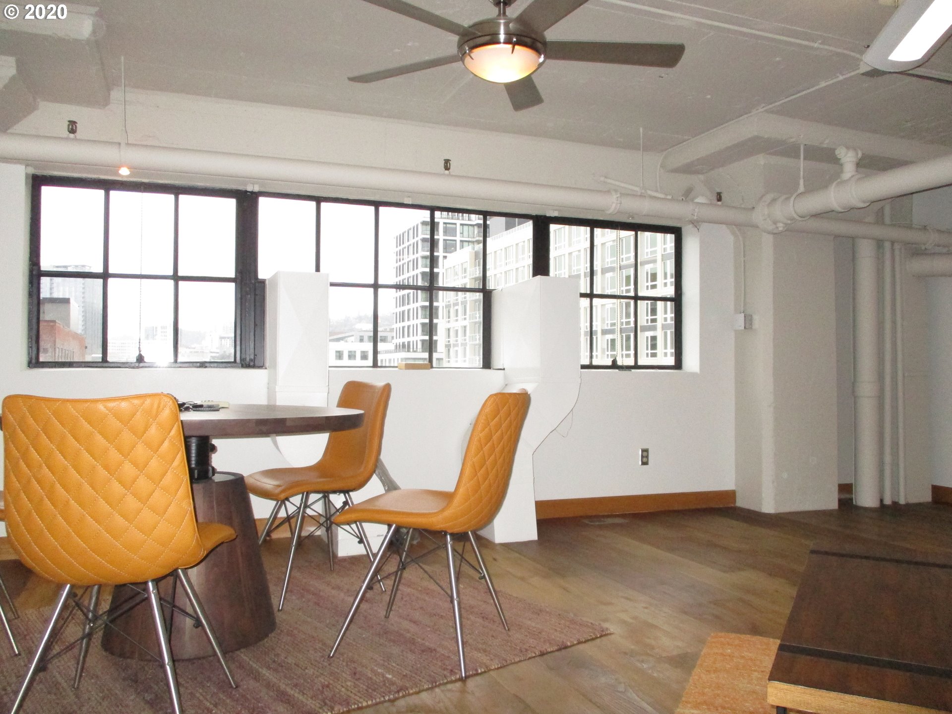 Photo #2: 20029837 Listing 