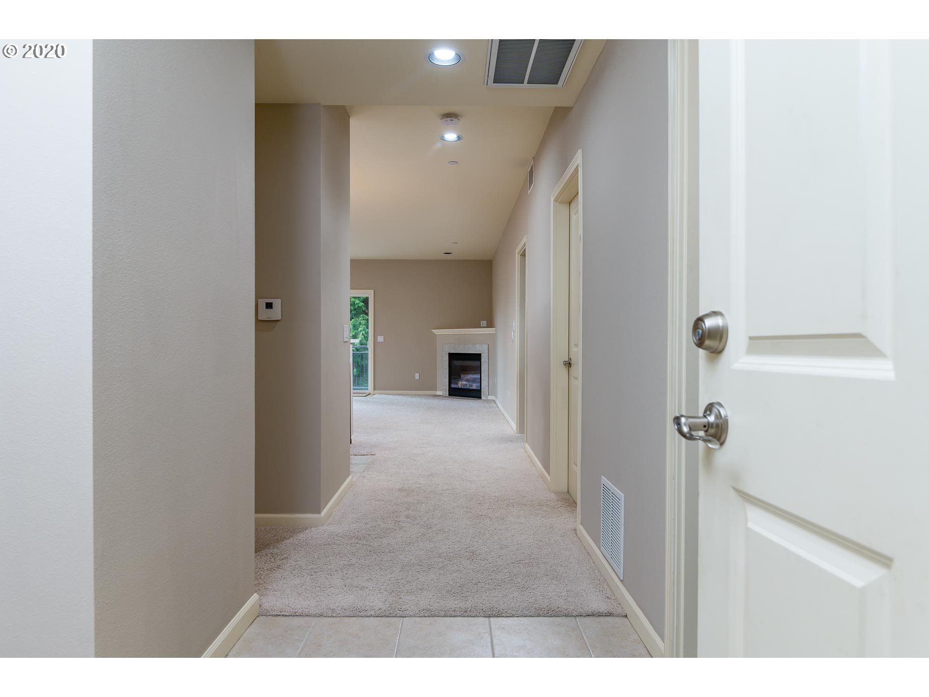 Photo #5: 20031827 Listing 