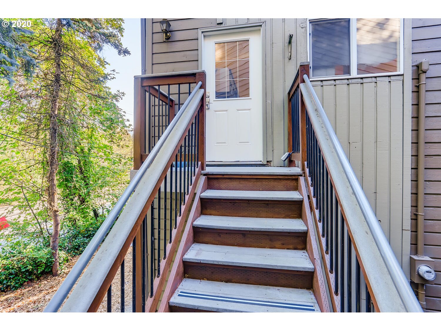 Photo #3: 20034061 Listing 