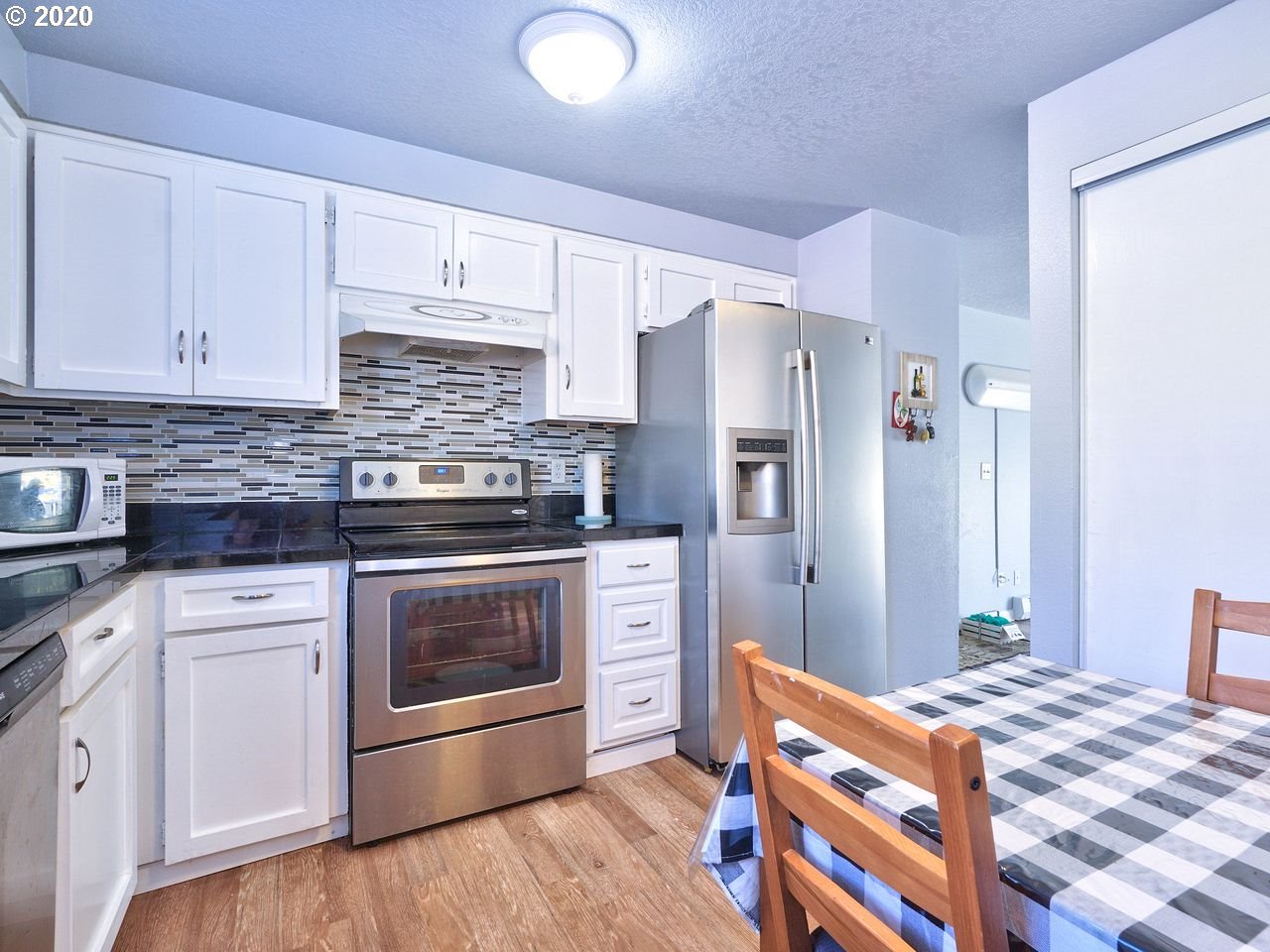Photo #6: 20041396 Listing 