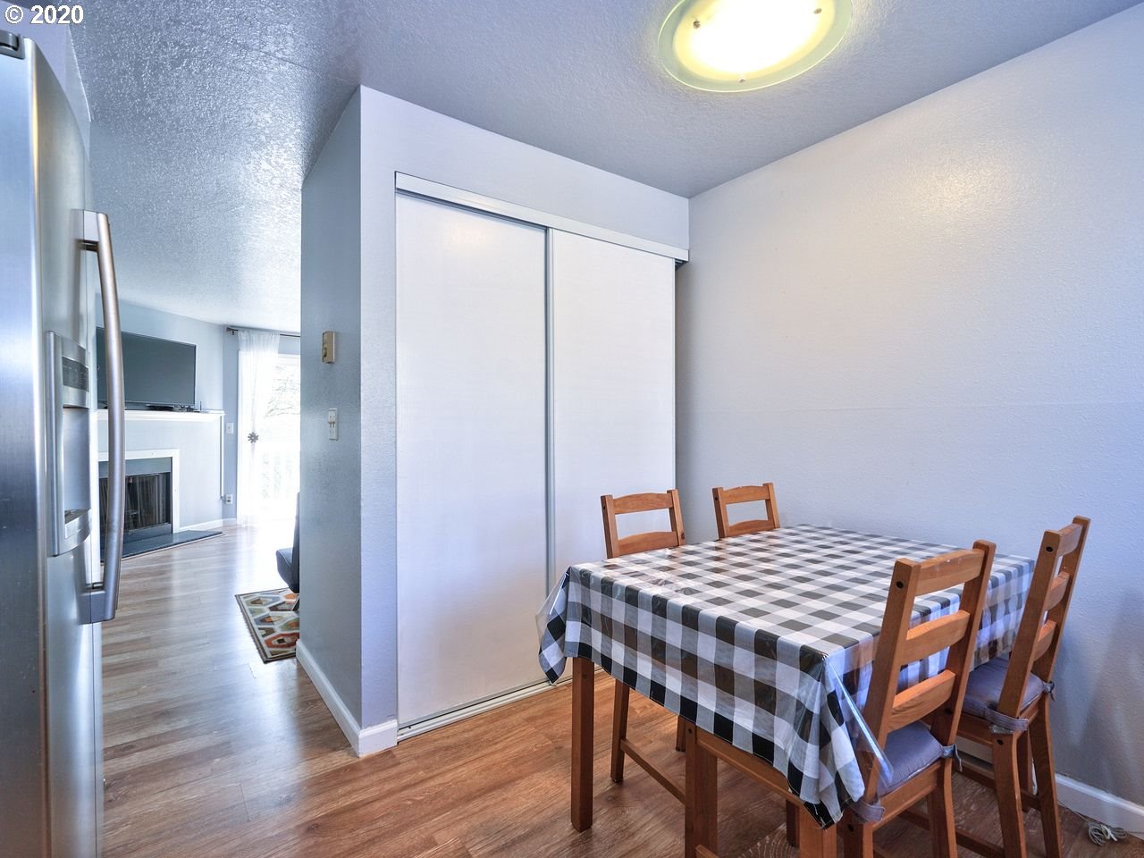Photo #5: 20041396 Listing 