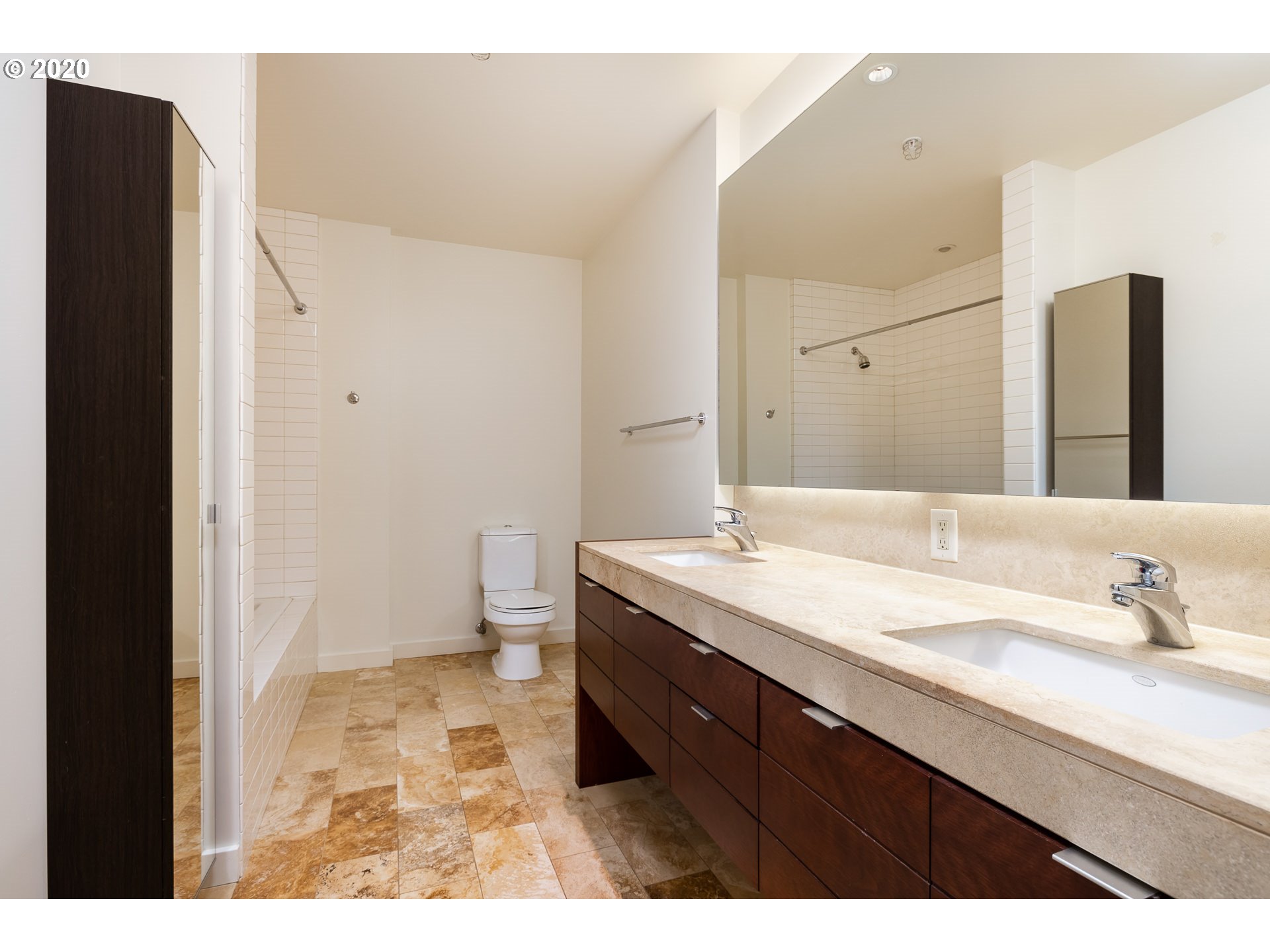 Photo #6: 20041885 Listing 