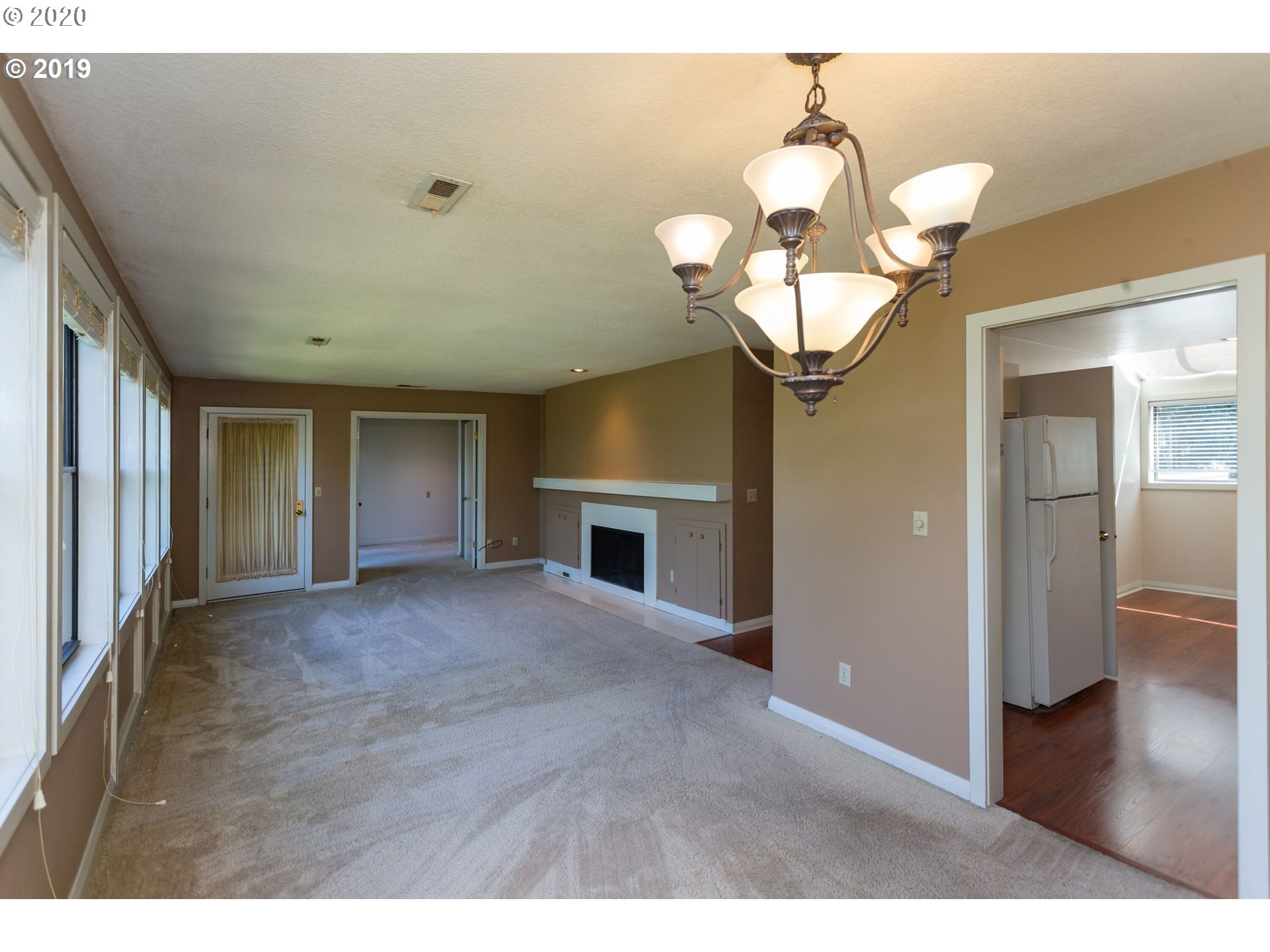 Photo #4: 20044289 Listing 