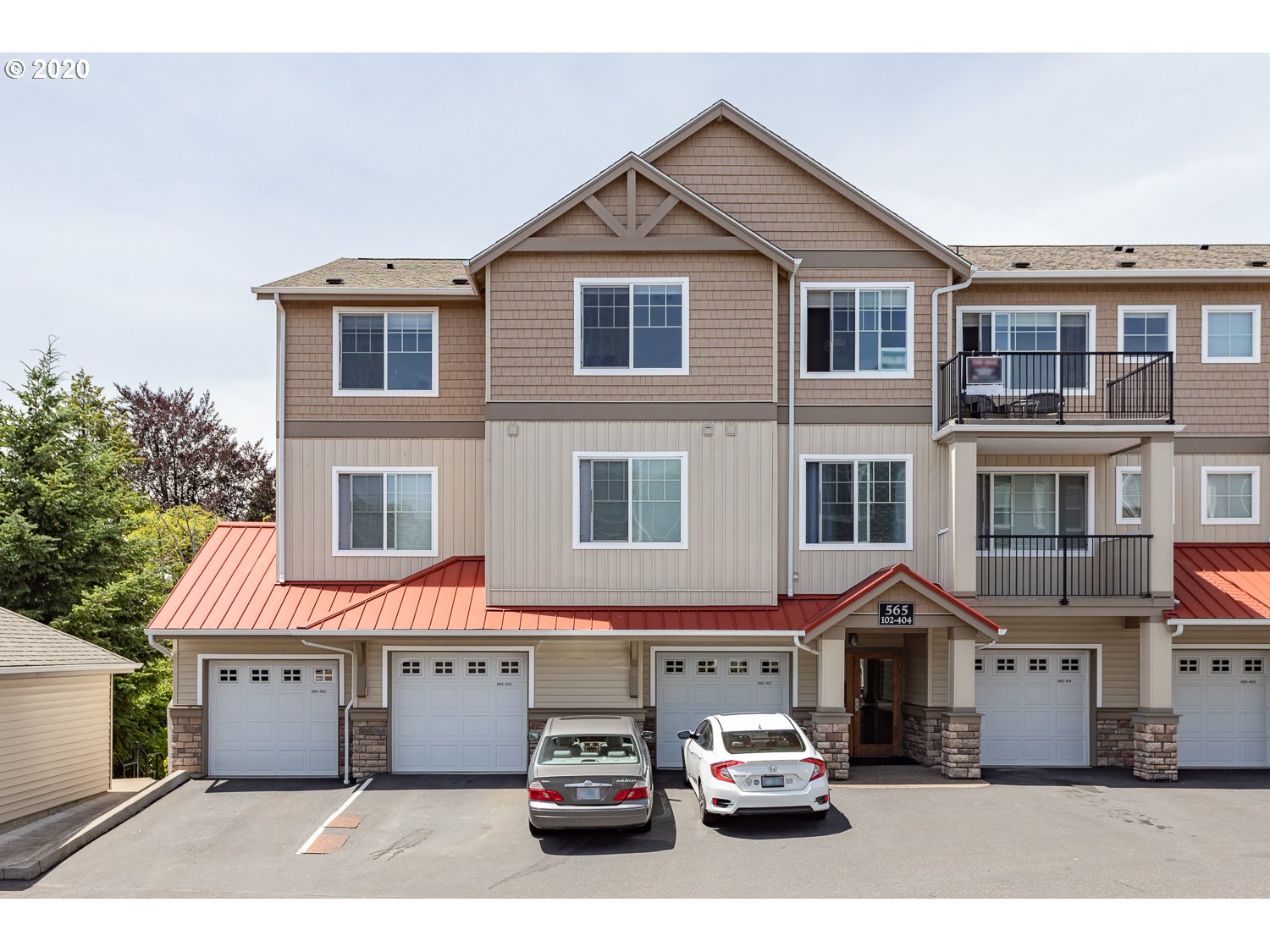 Photo #4: 20045185 Listing 