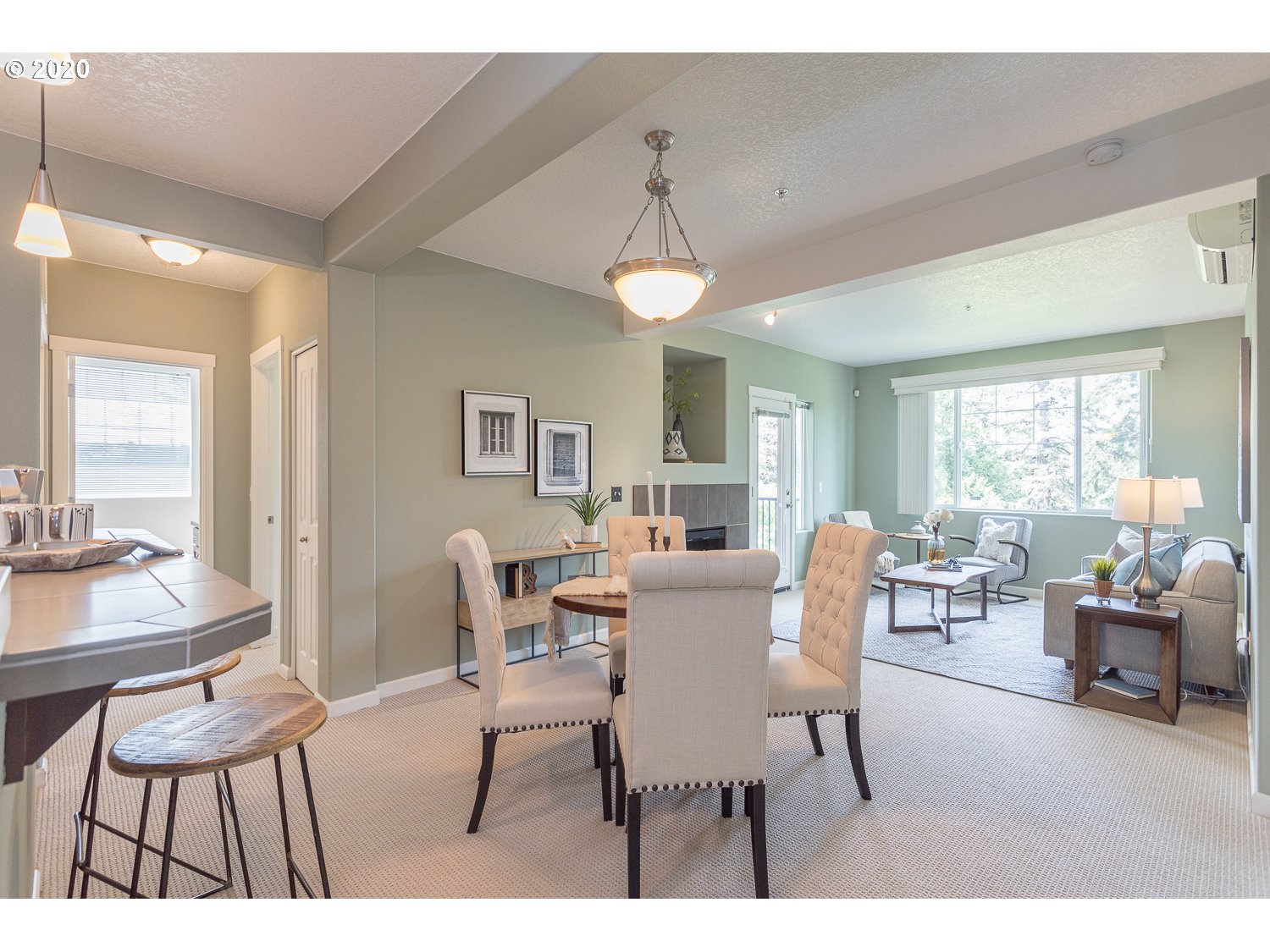Photo #5: 20045185 Listing 