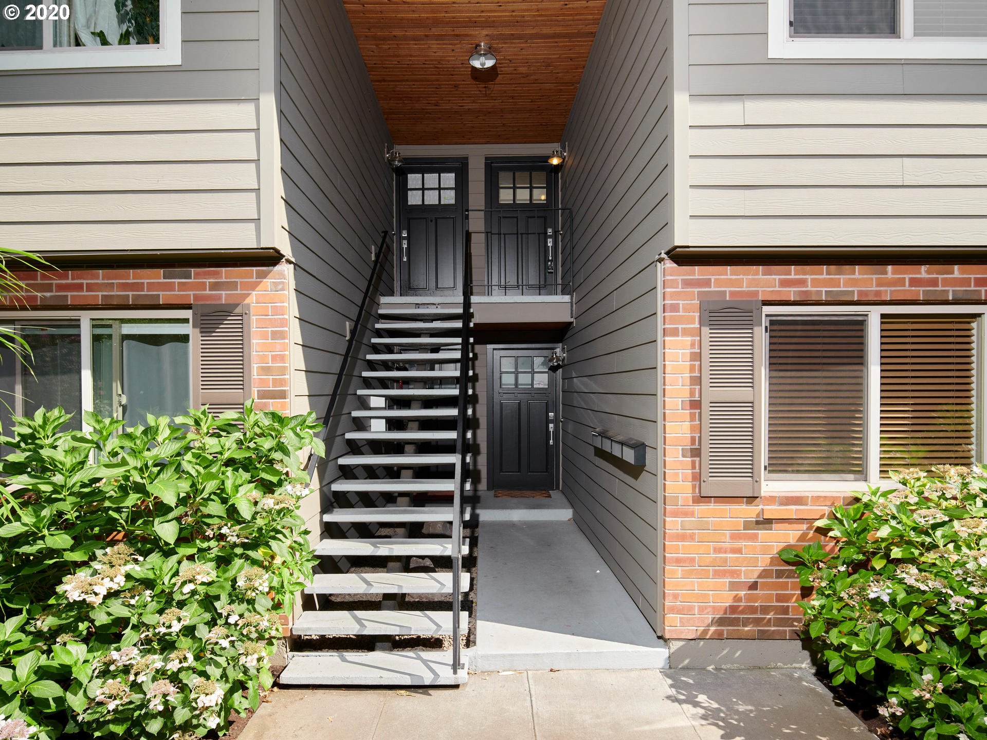 Photo #3: 20046454 Listing 