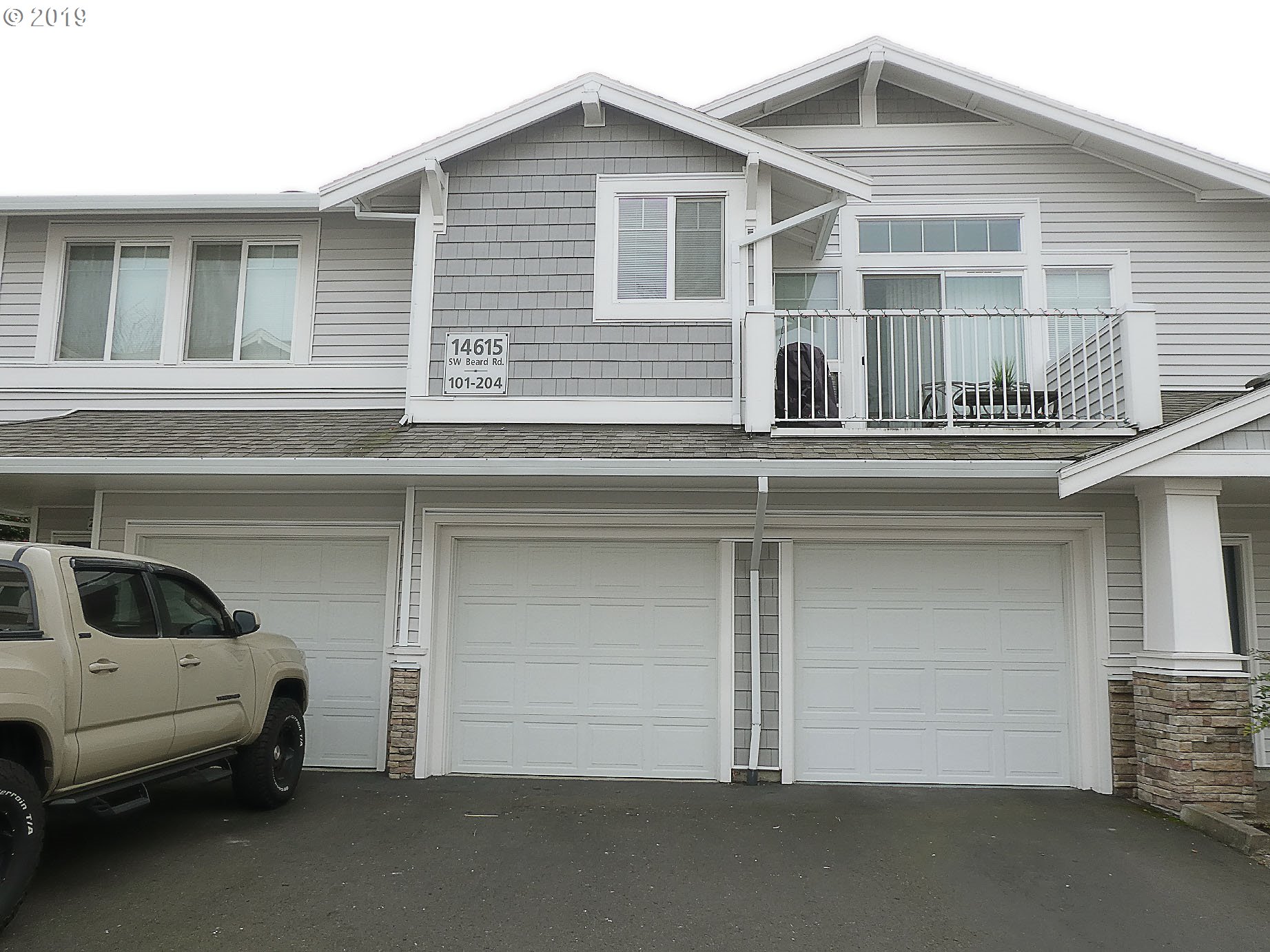 Photo #2: 20046849 Listing 