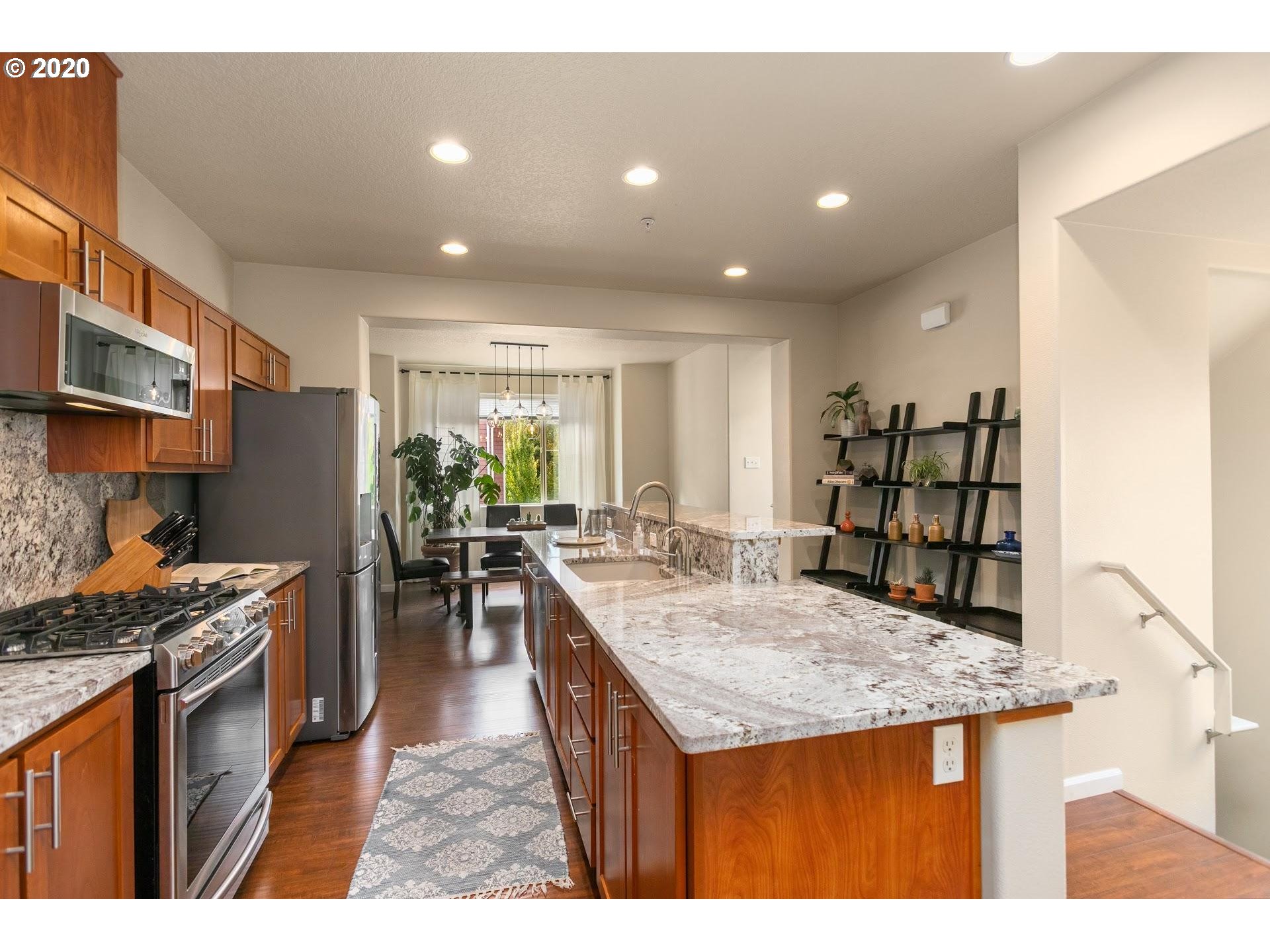 Photo #3: 20048618 Listing 