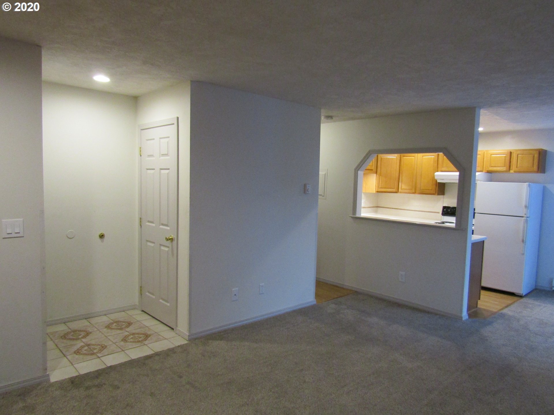 Photo #3: 20048873 Listing 