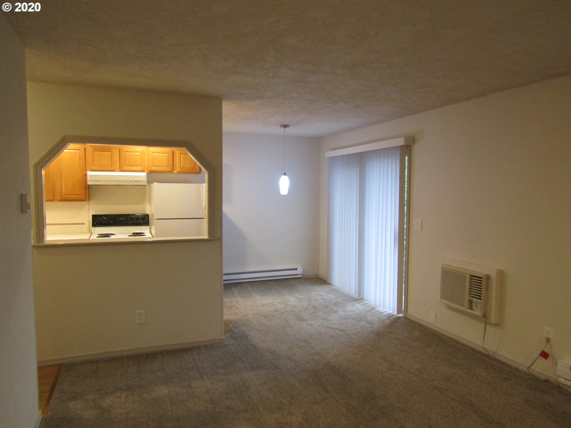Photo #2: 20048873 Listing 