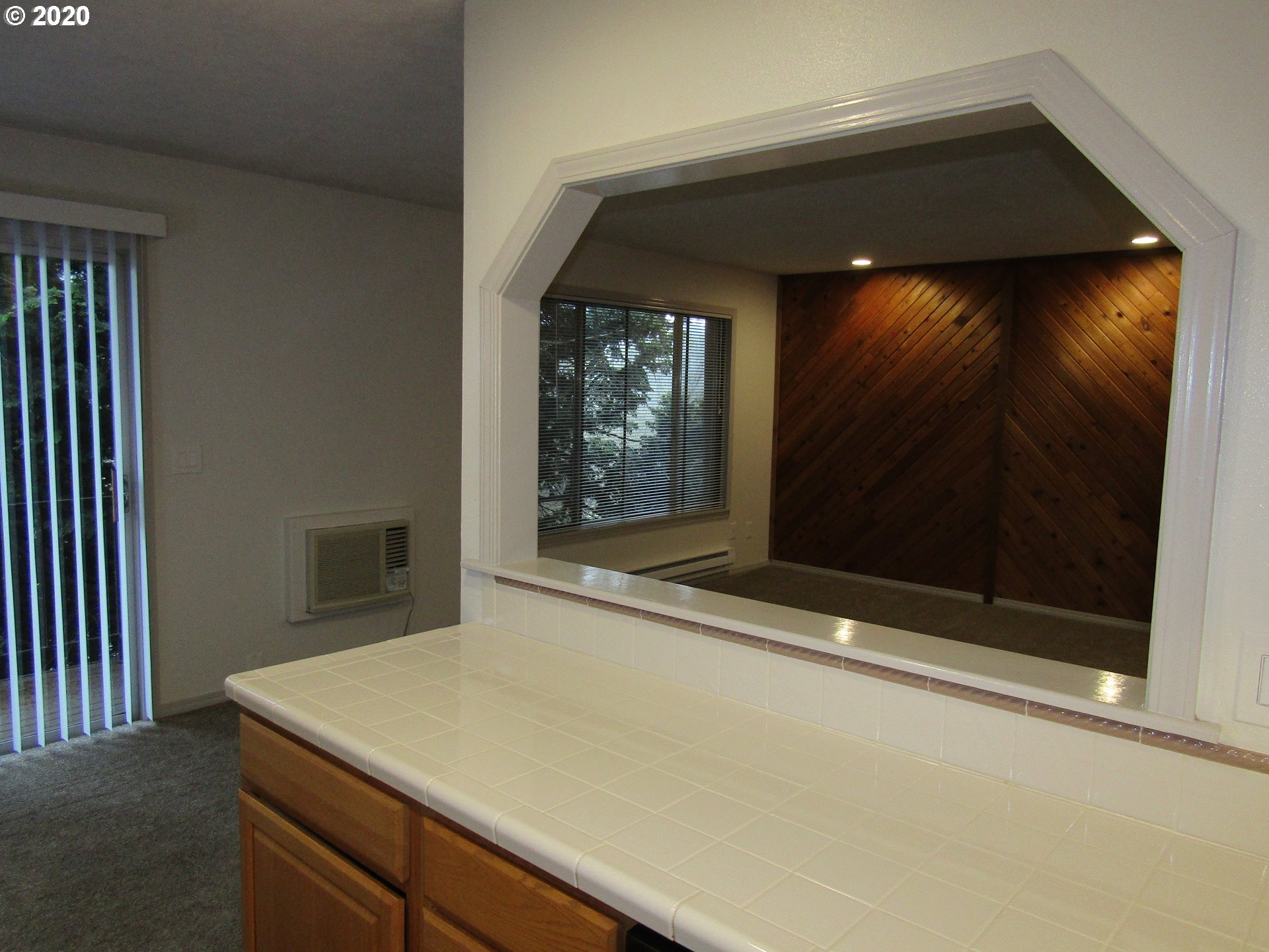 Photo #6: 20048873 Listing 