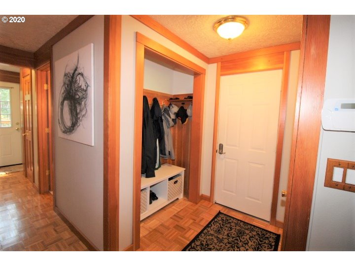 Photo #3: 20054773 Listing 