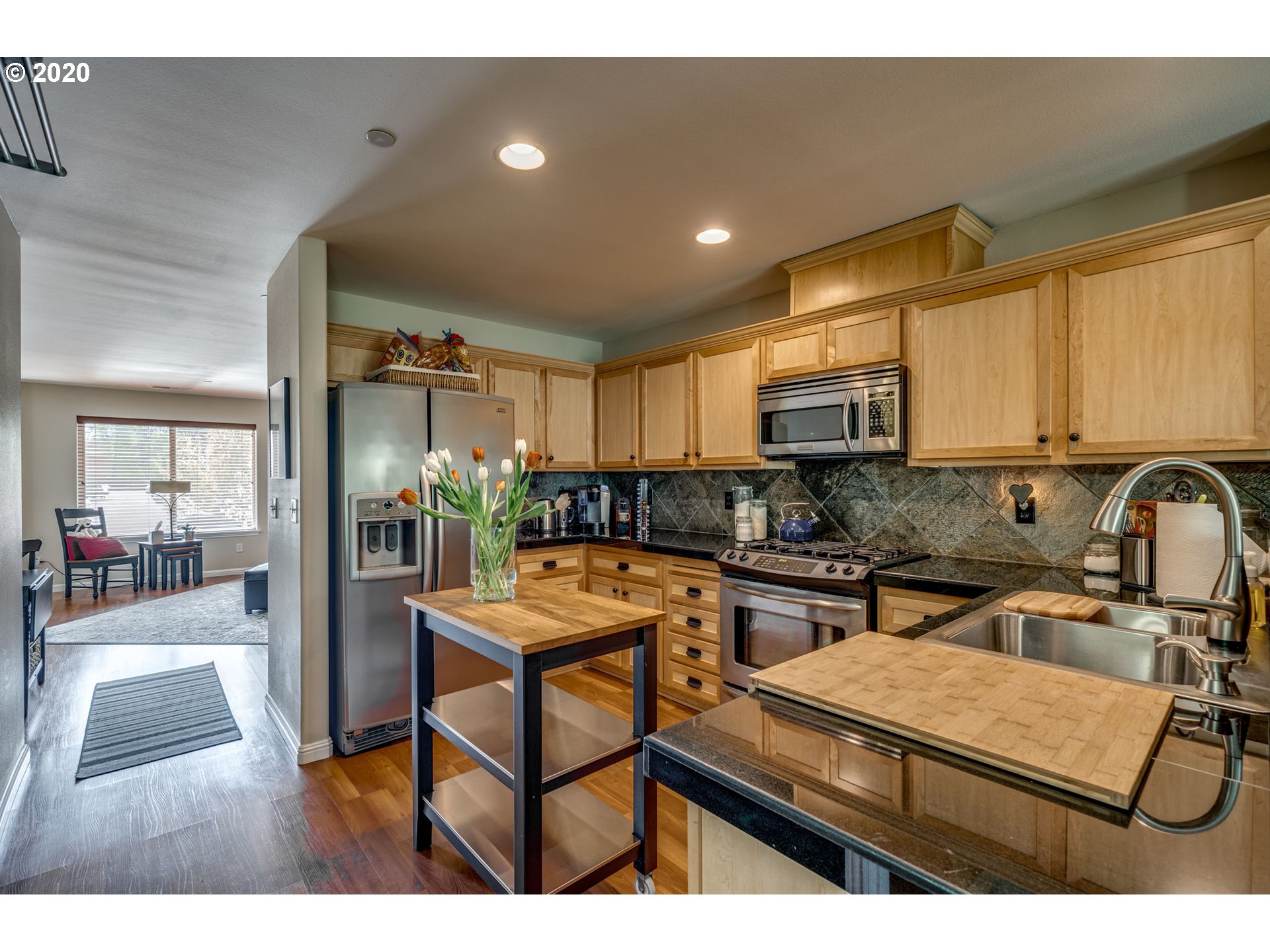 Photo #6: 20055336 Listing 