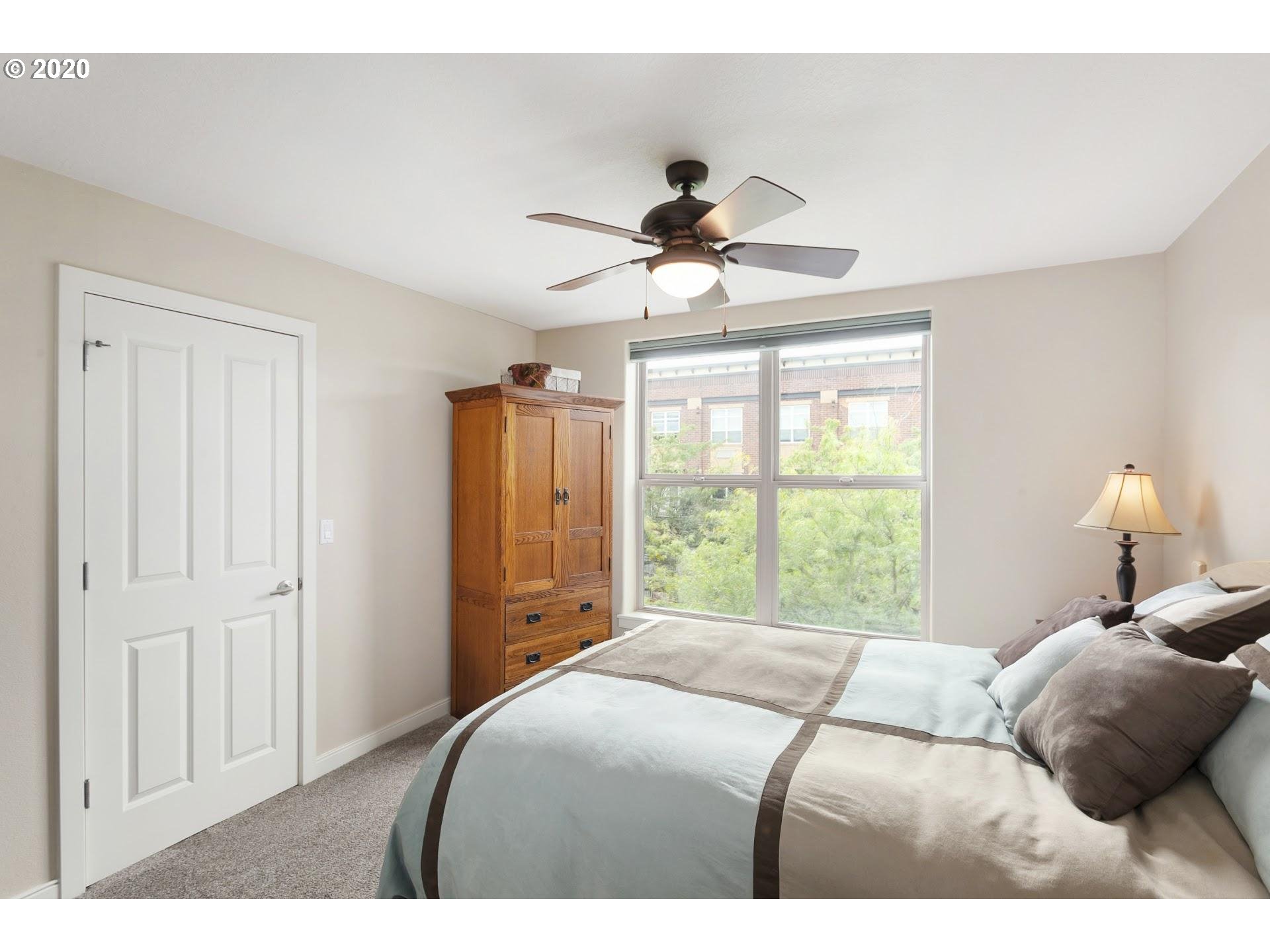 Photo #4: 20056887 Listing 