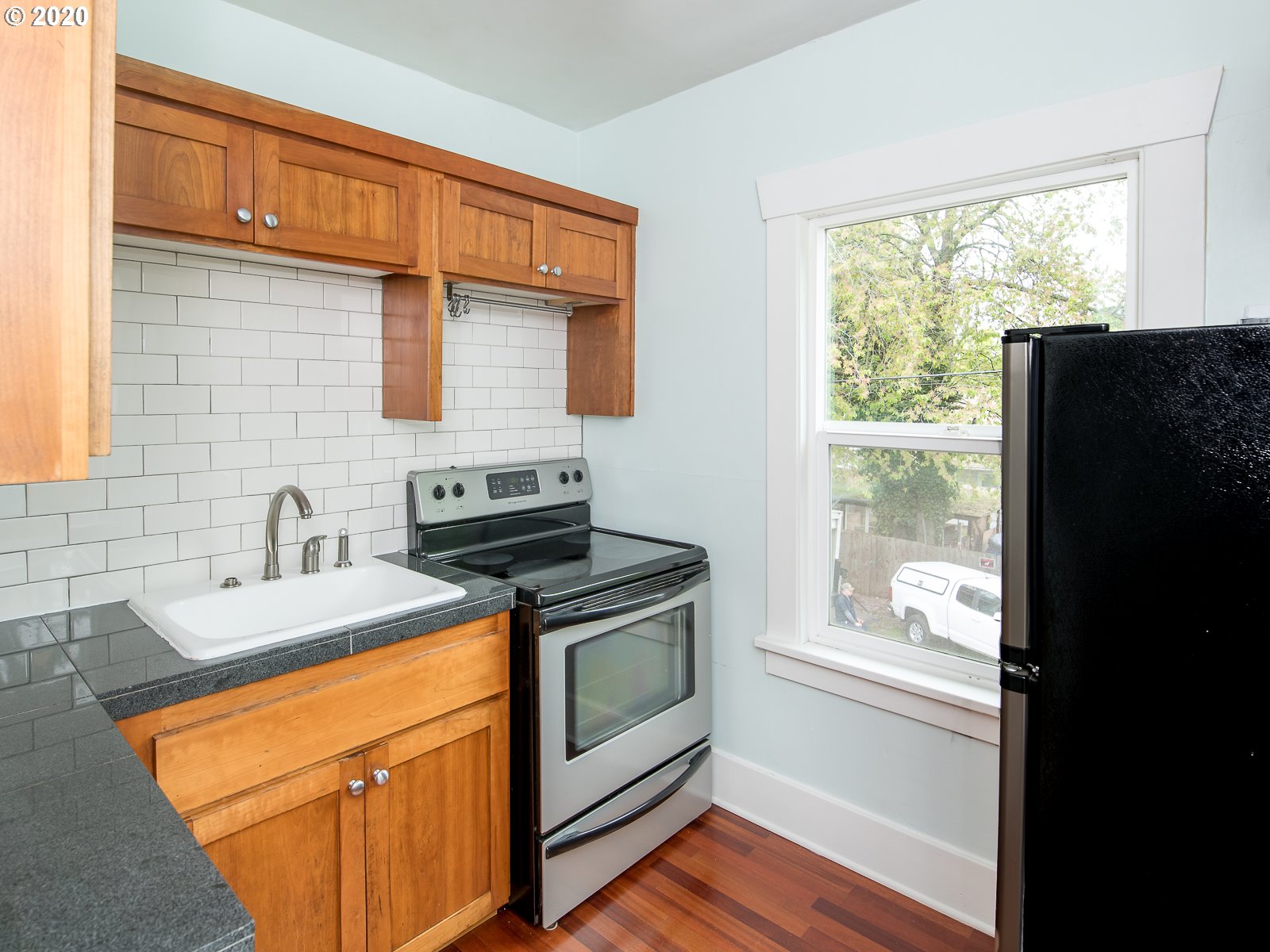 Photo #3: 20057318 Listing 