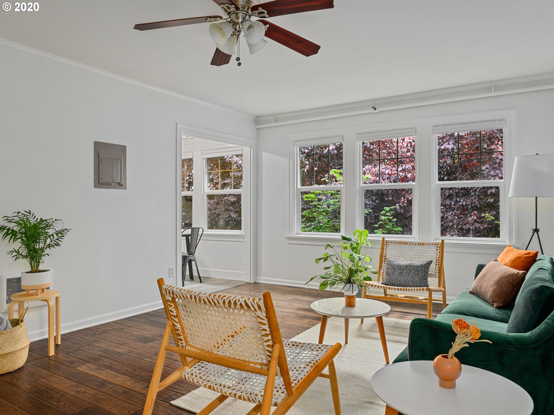 Photo #3: 20058170 Listing 