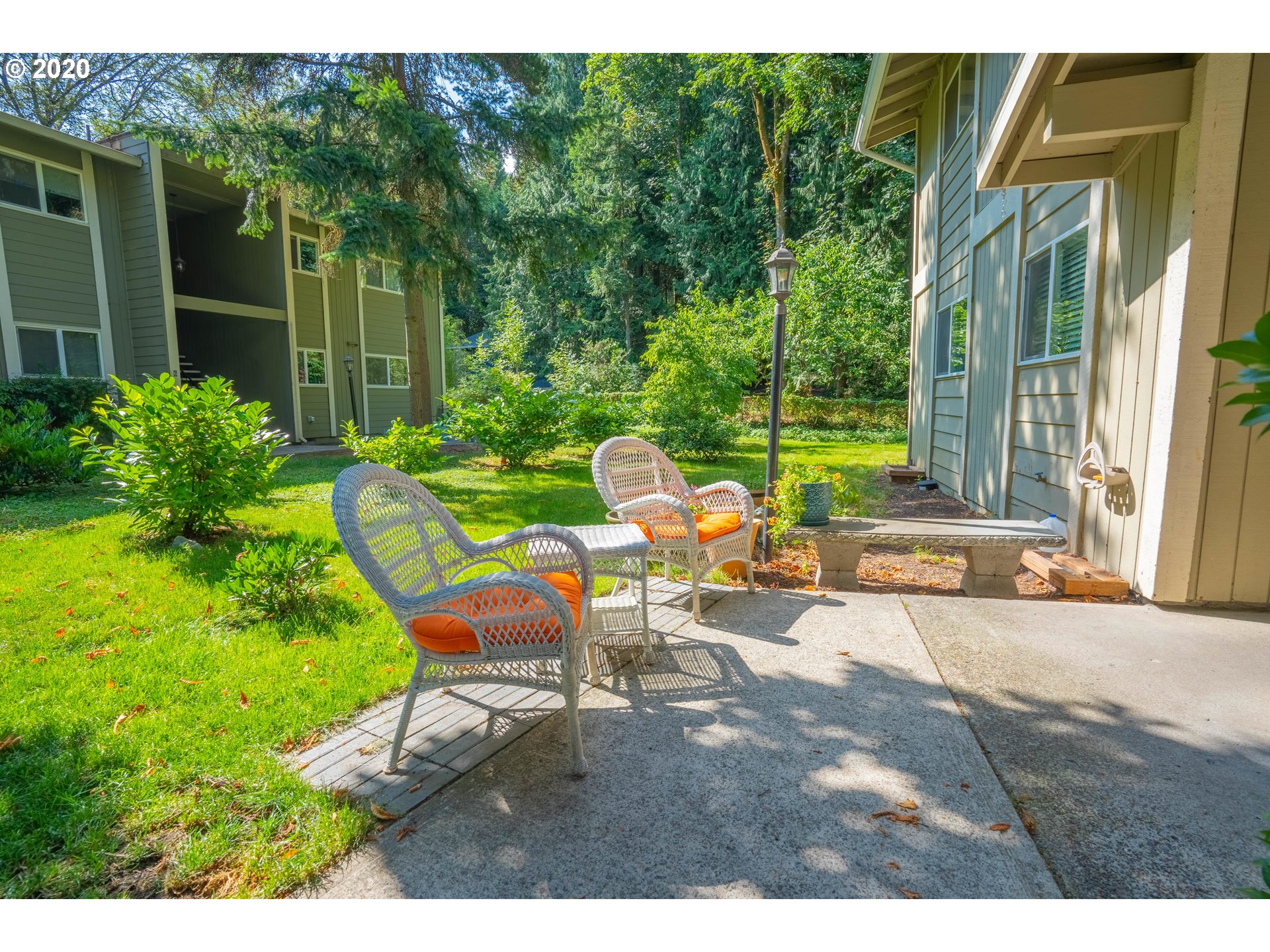 Photo #2: 20063829 Listing 