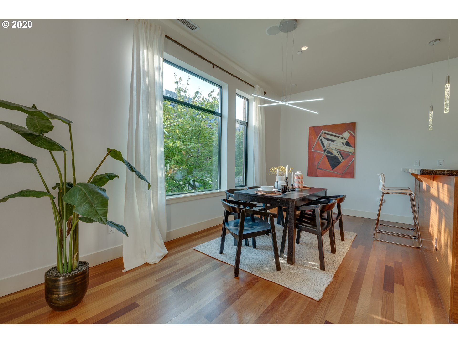 Photo #6: 20065198 Listing 