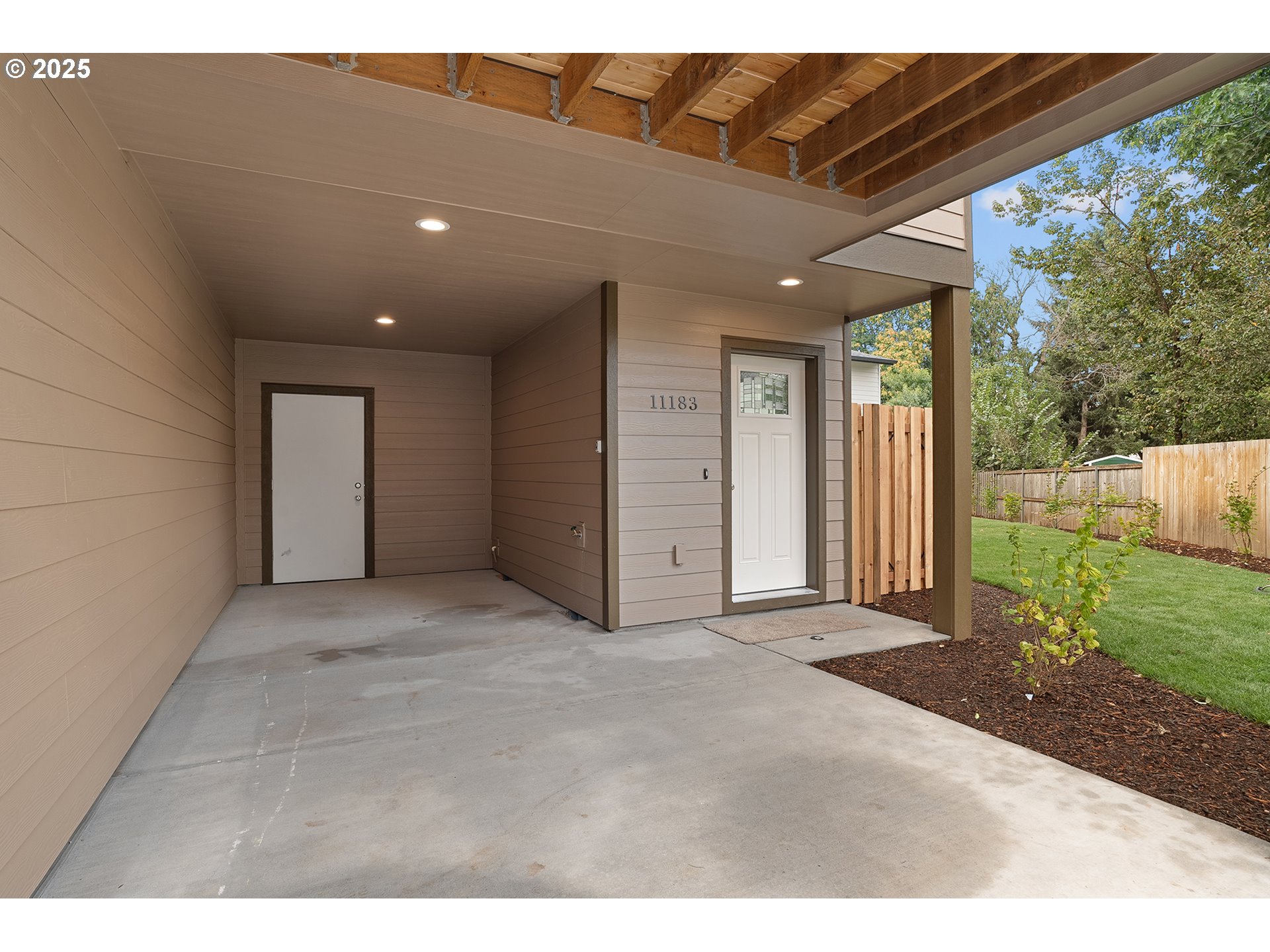 Photo #3: 200660067 Listing 