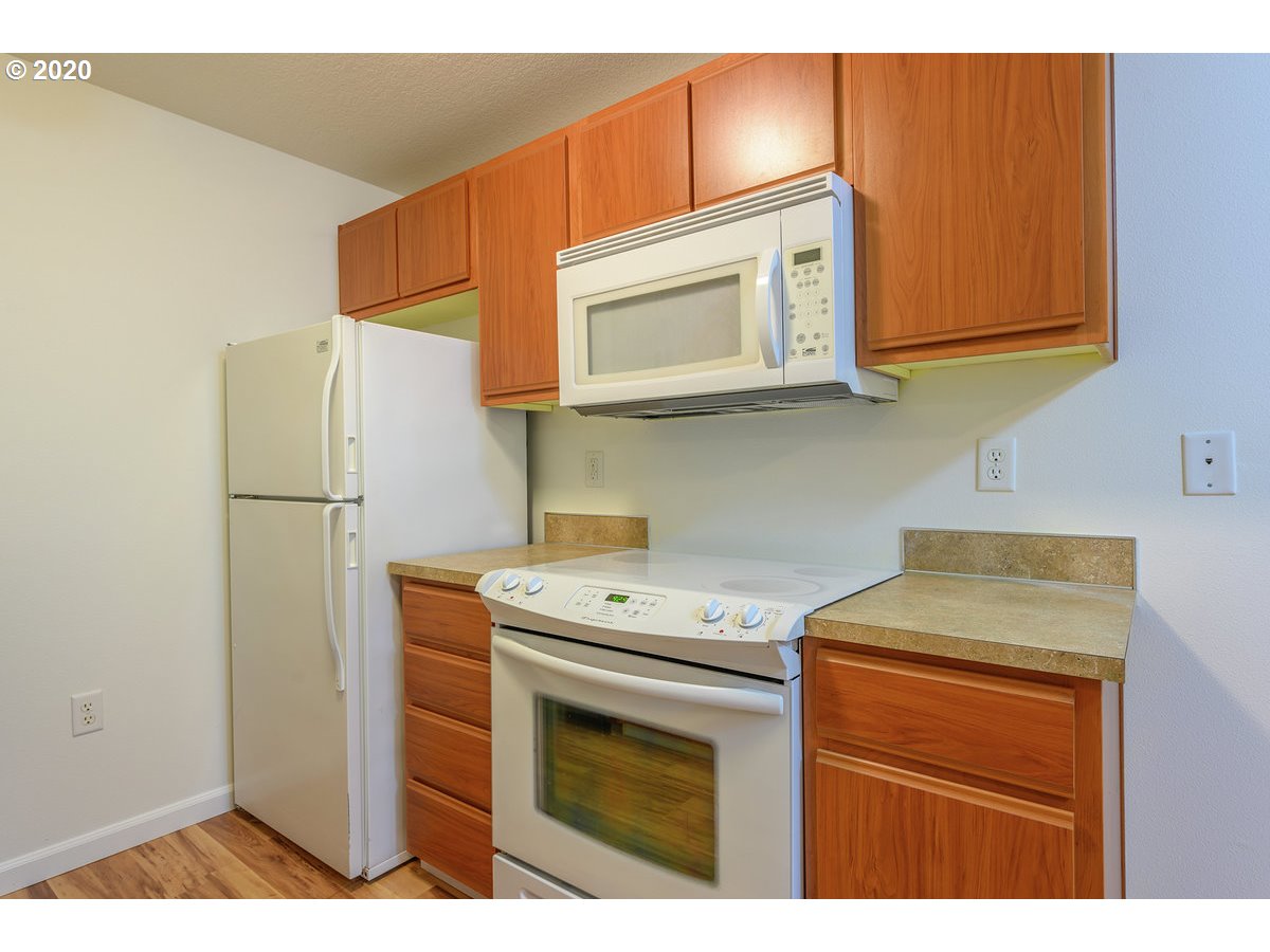 Photo #2: 20067374 Listing 