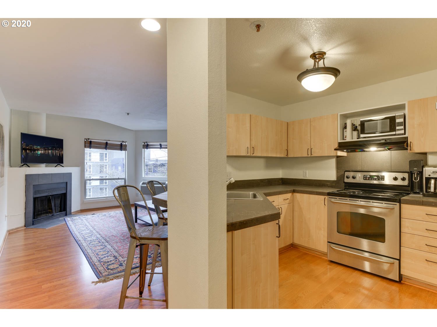 Photo #5: 20068954 Listing 