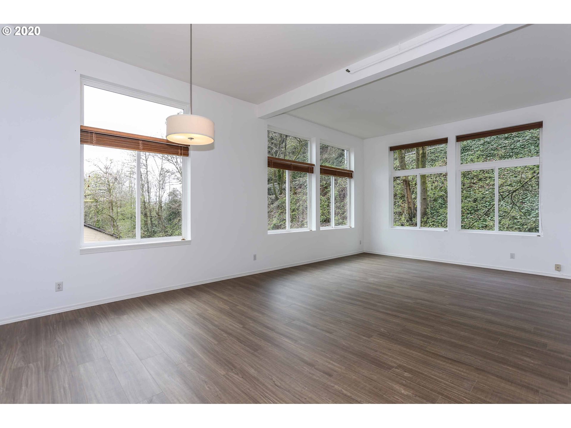 Photo #5: 20071490 Listing 