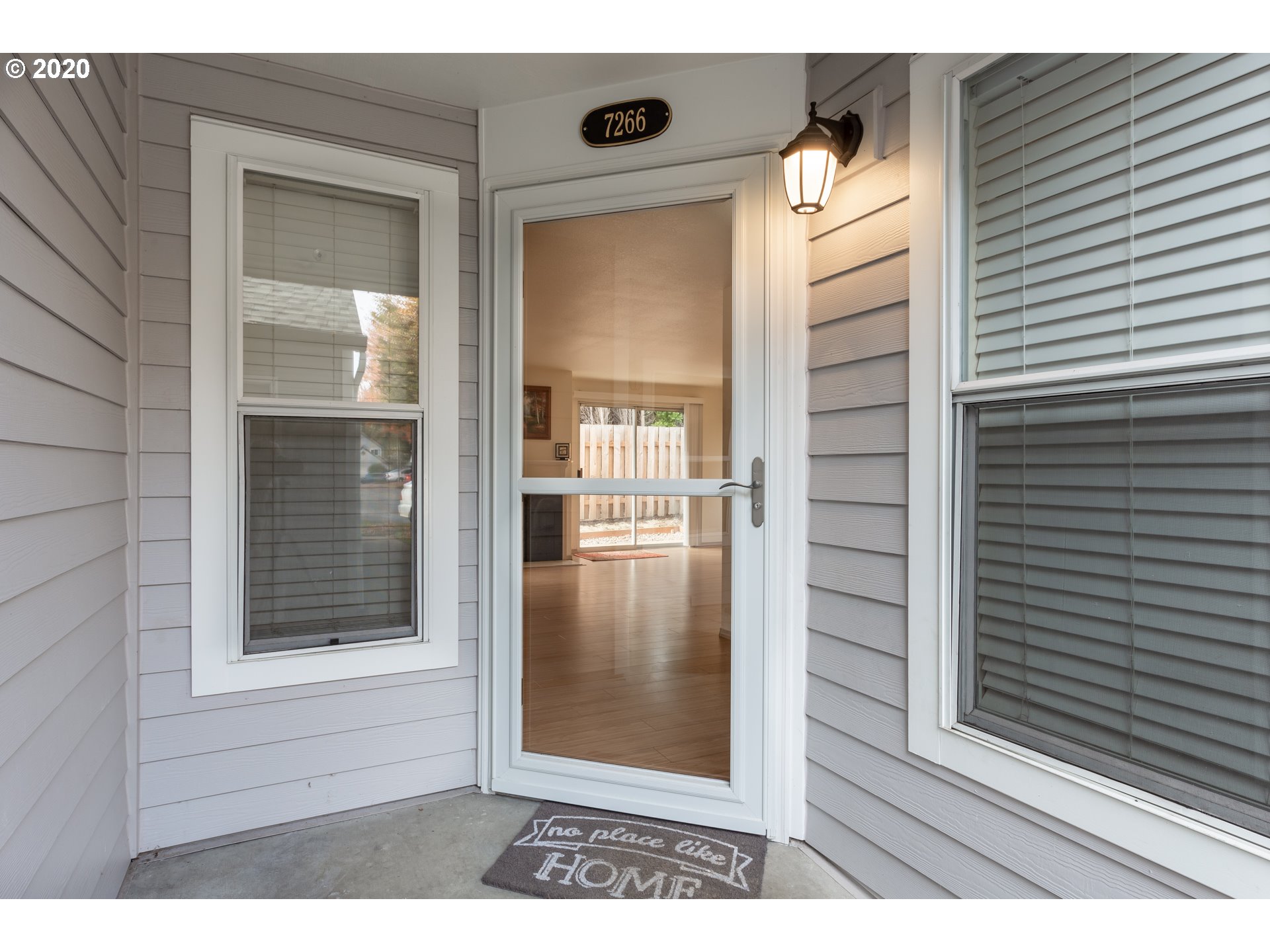 Photo #4: 20073876 Listing 