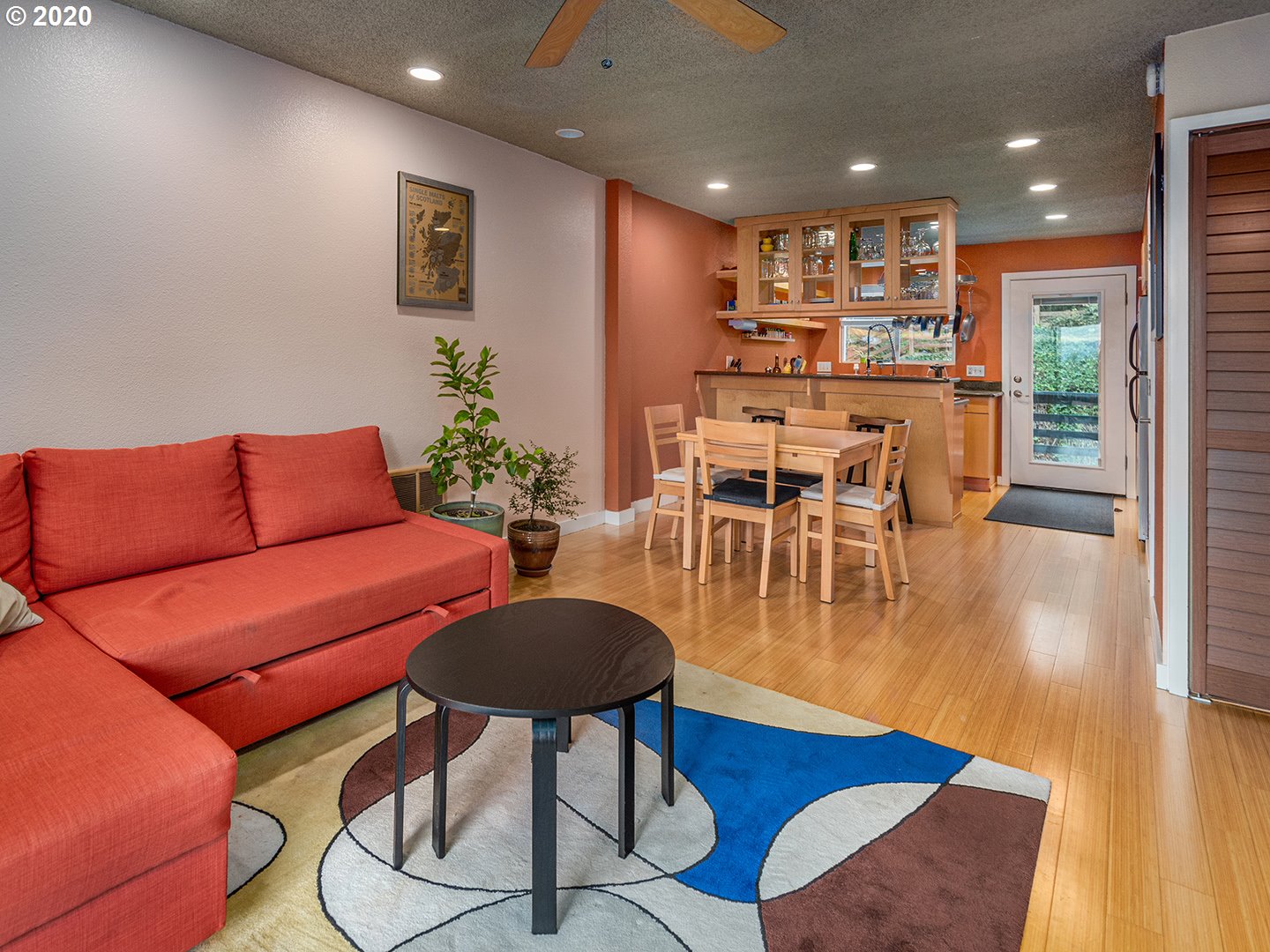 Photo #5: 20075499 Listing 