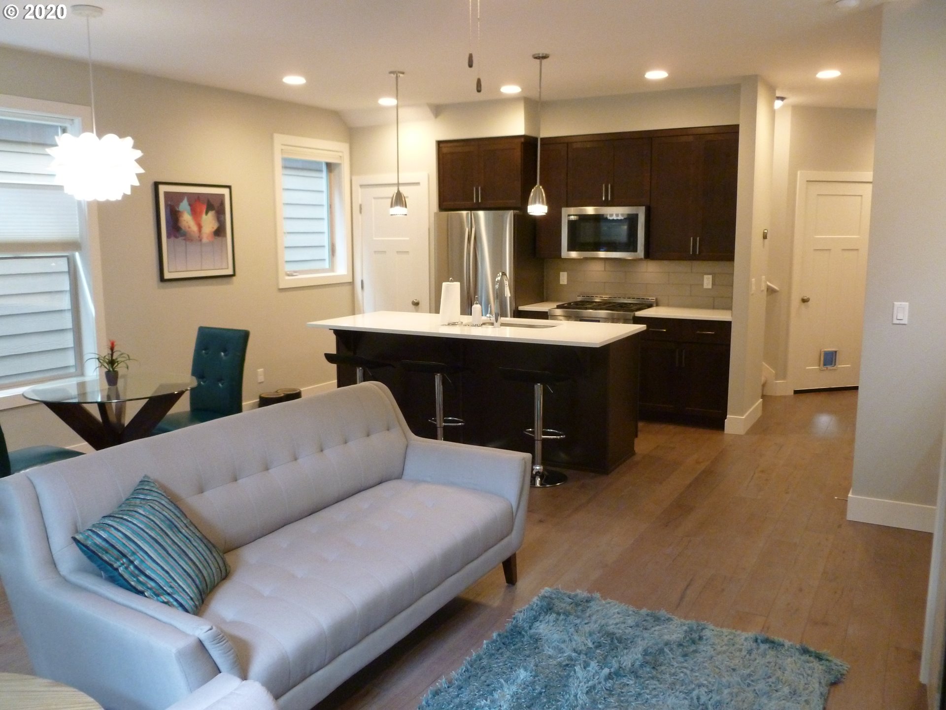 Photo #6: 20075600 Listing 