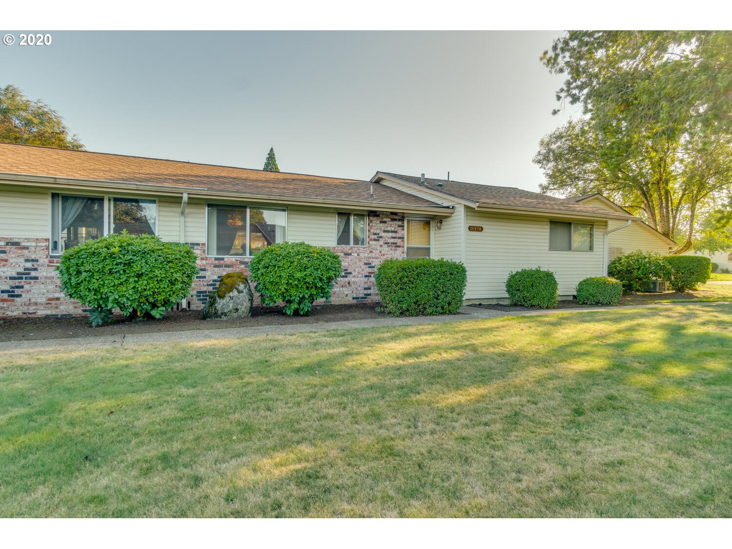 Photo #2: 20076216 Listing 