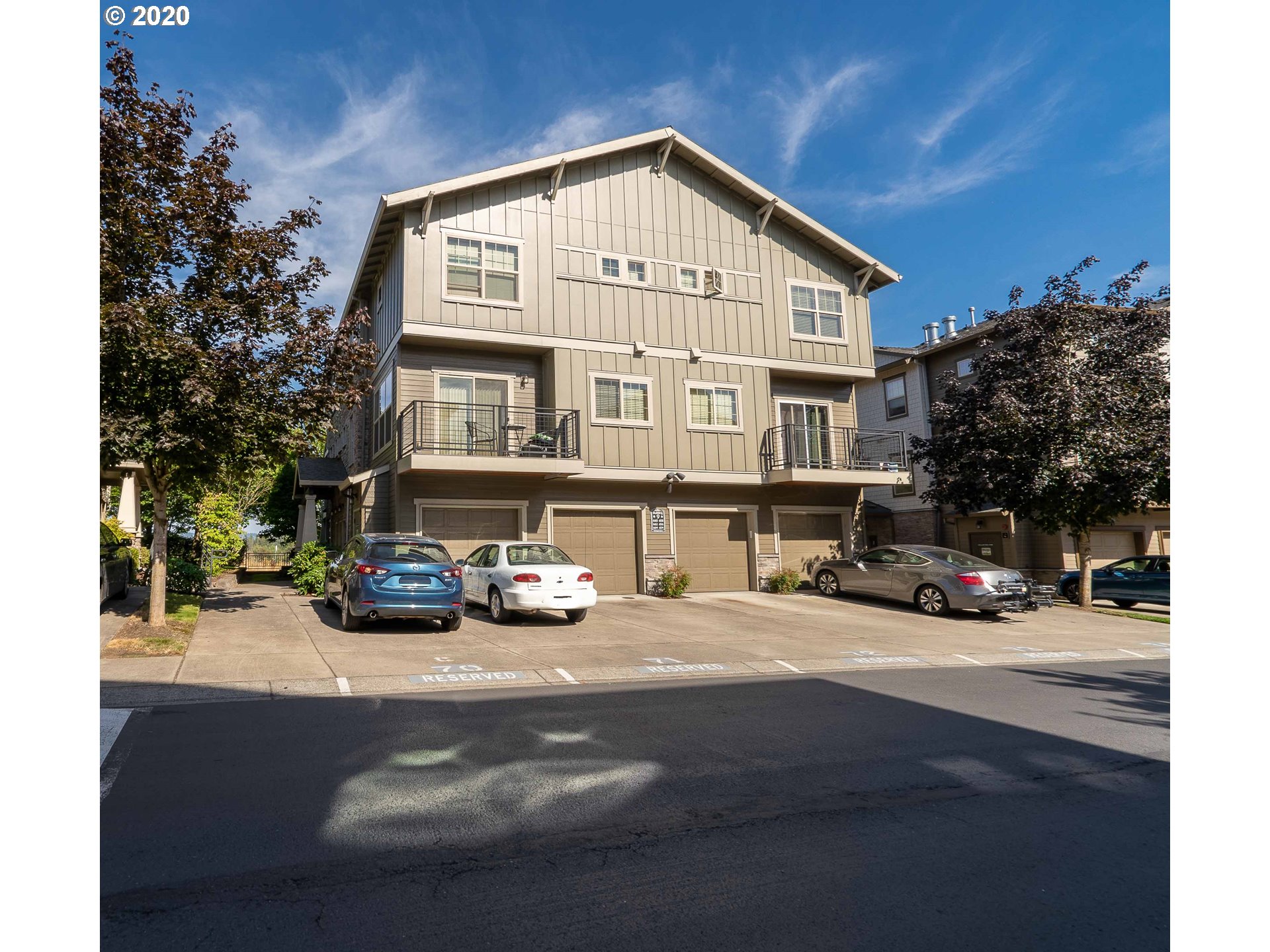 Photo #2: 20076303 Listing 