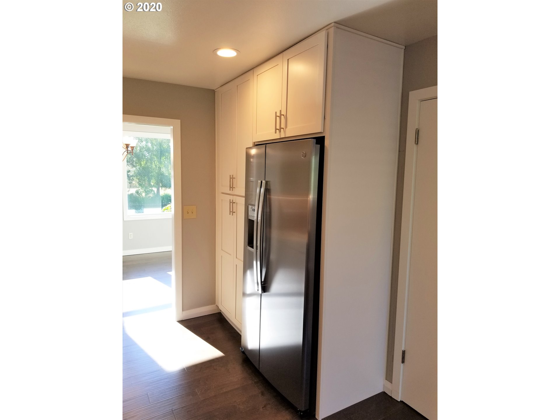 Photo #6: 20076493 Listing 