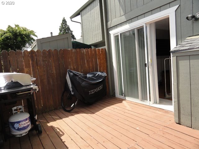 Photo #4: 20079810 Listing 