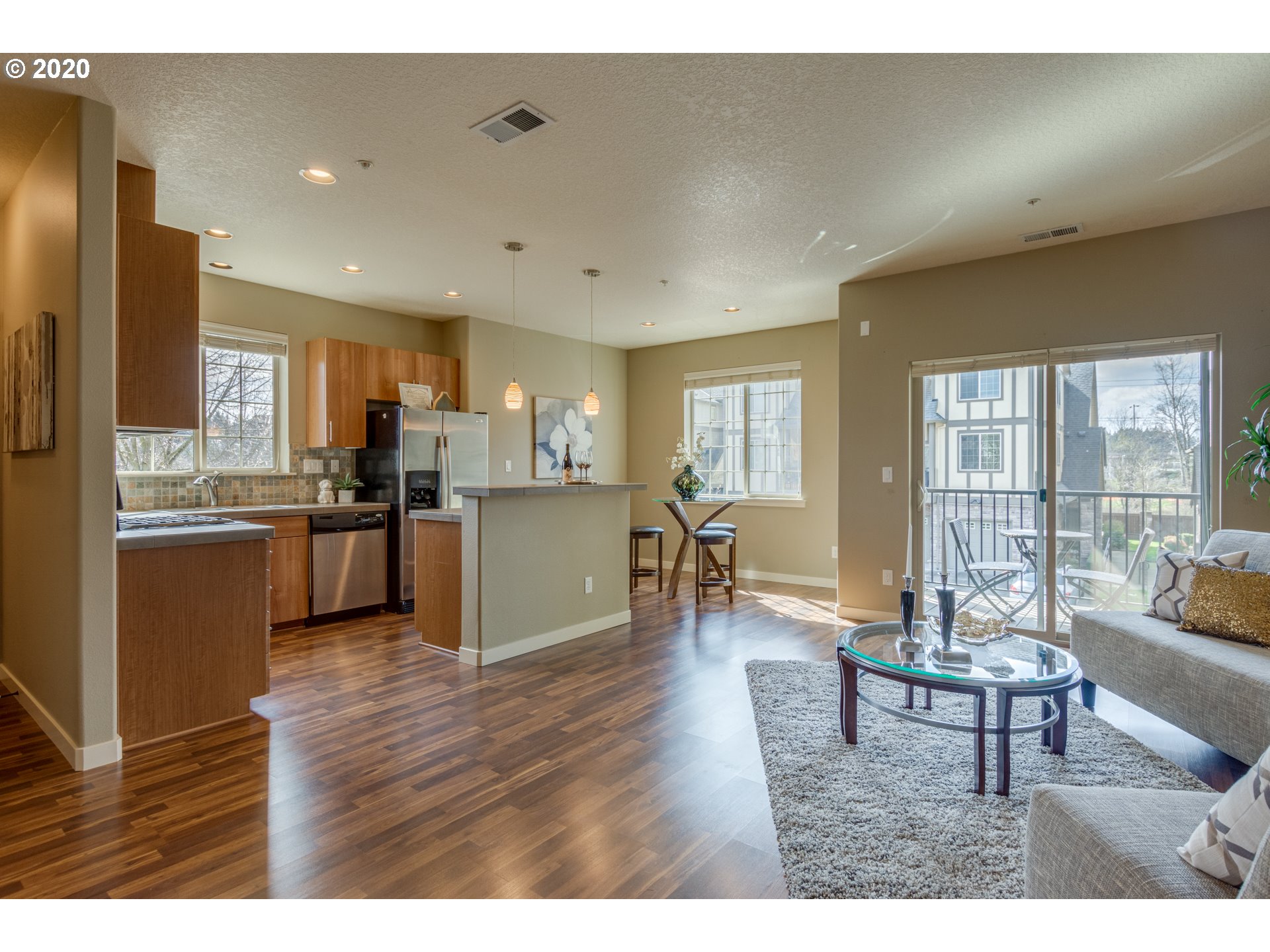 Photo #3: 20081810 Listing 
