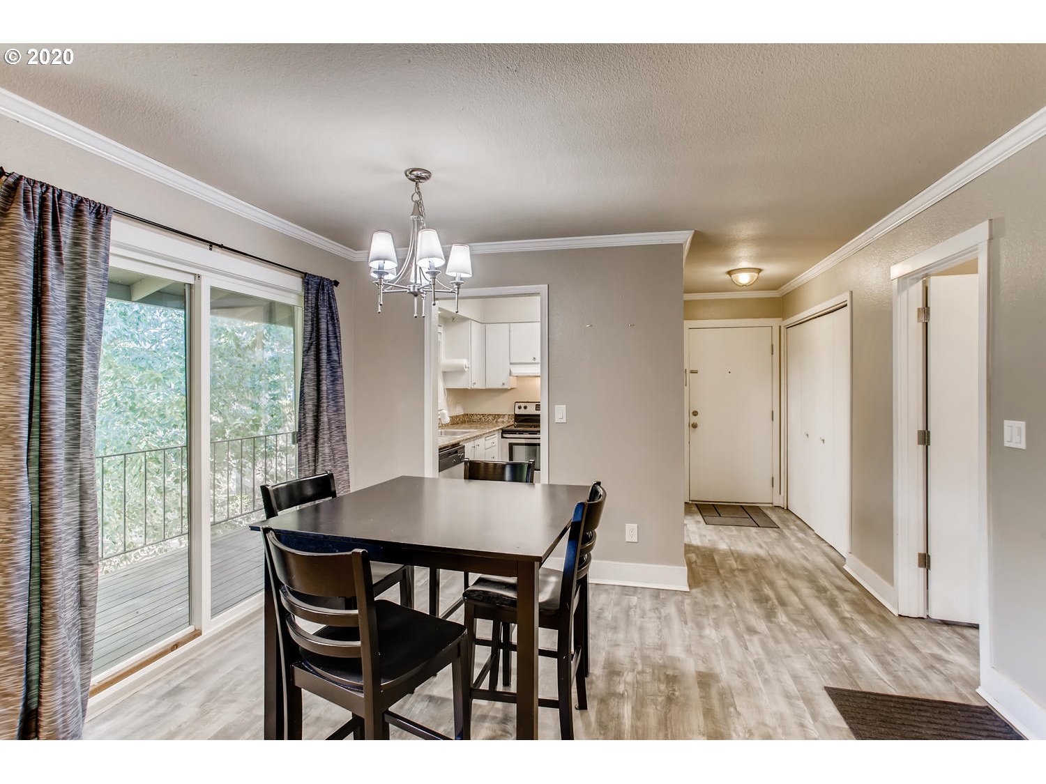 Photo #4: 20085869 Listing 