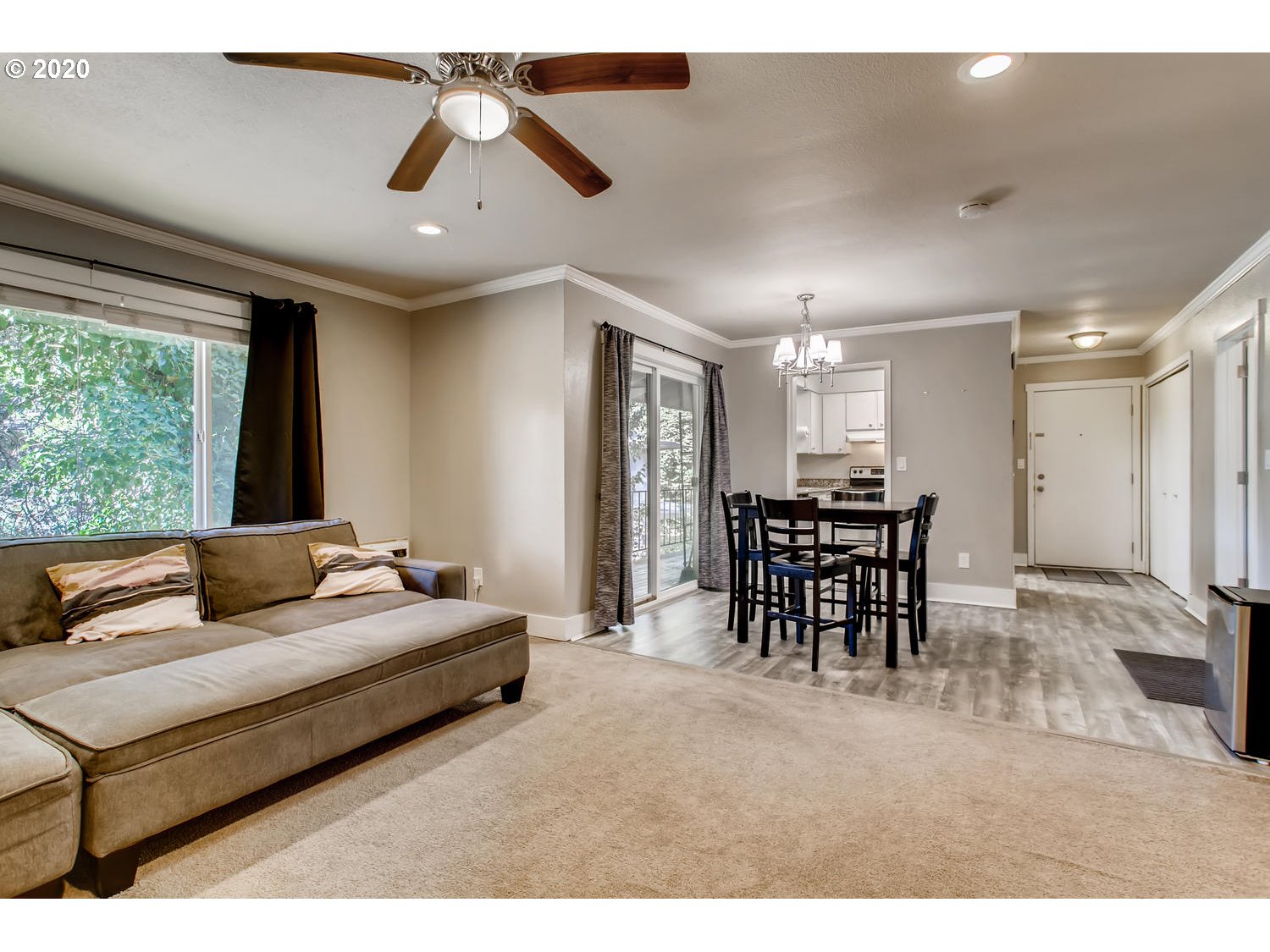 Photo #3: 20085869 Listing 