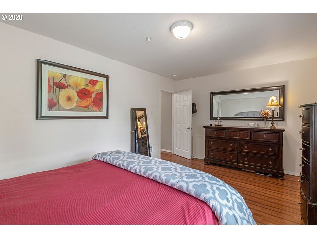 Photo #6: 20086120 Listing 