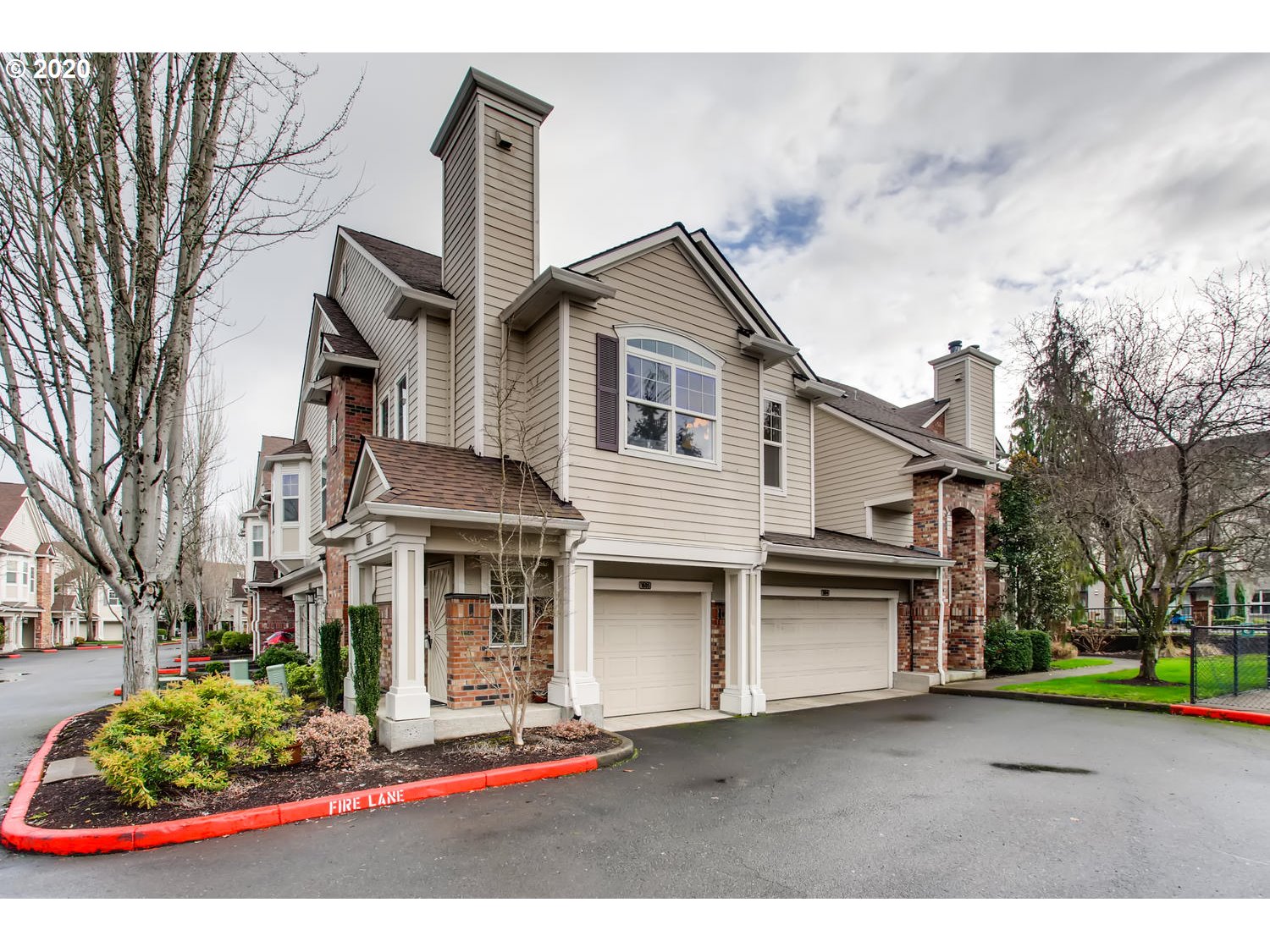 Photo #2: 20086417 Listing 