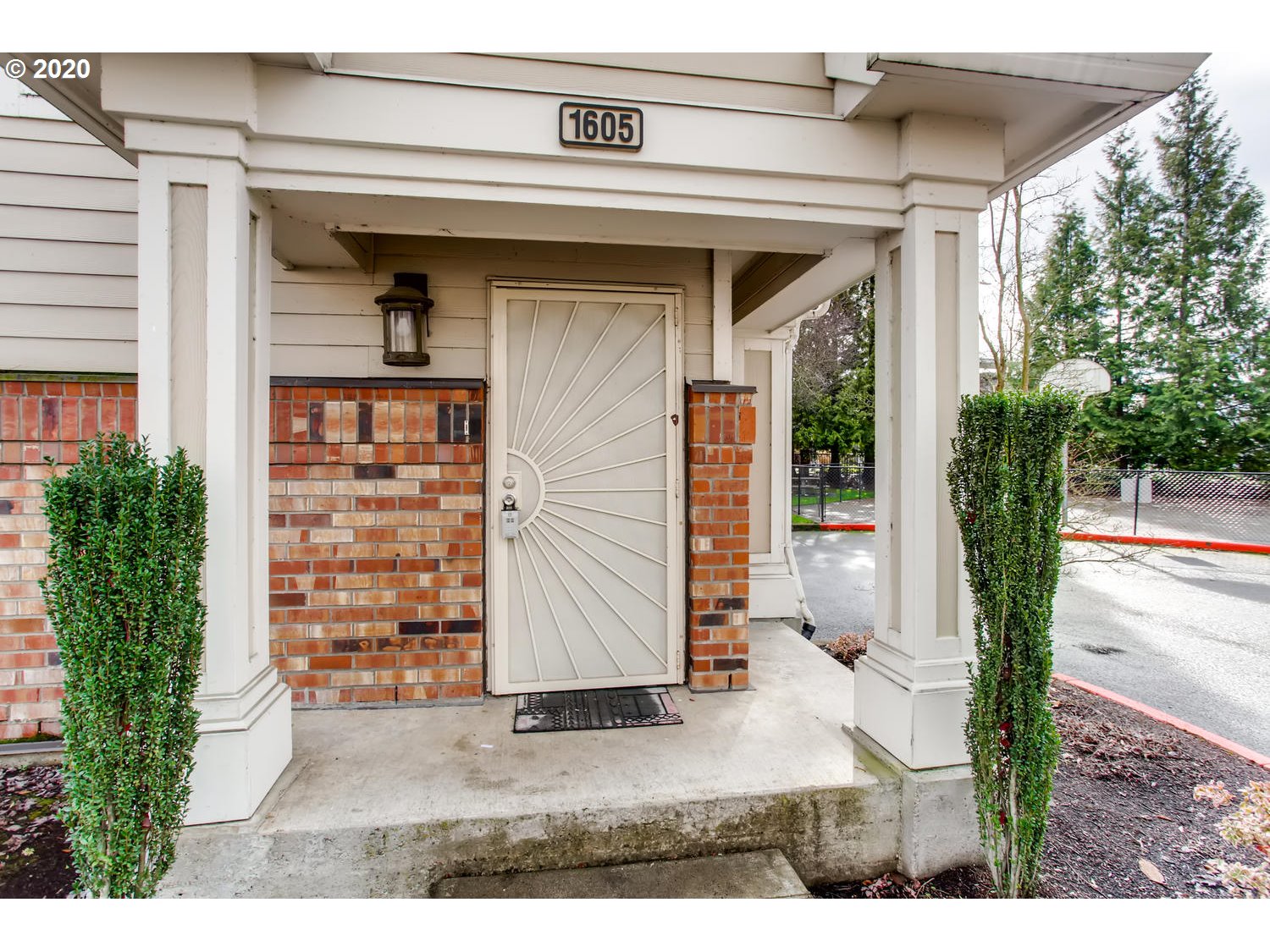 Photo #4: 20086417 Listing 